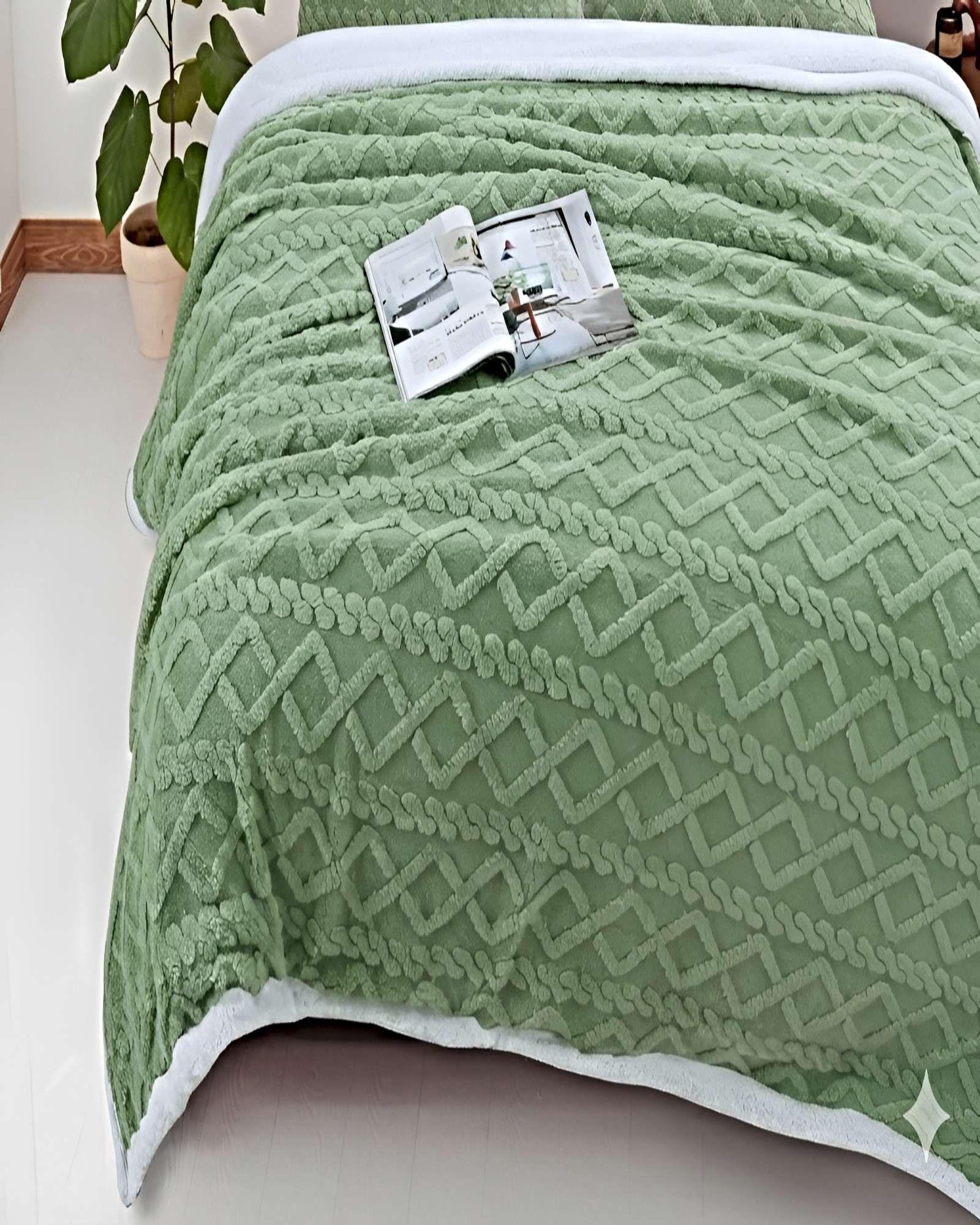 FRAZADA CON SHERPA TEXTURIZADA TEXTURIZADA 2 PLAZAS VERDE-2