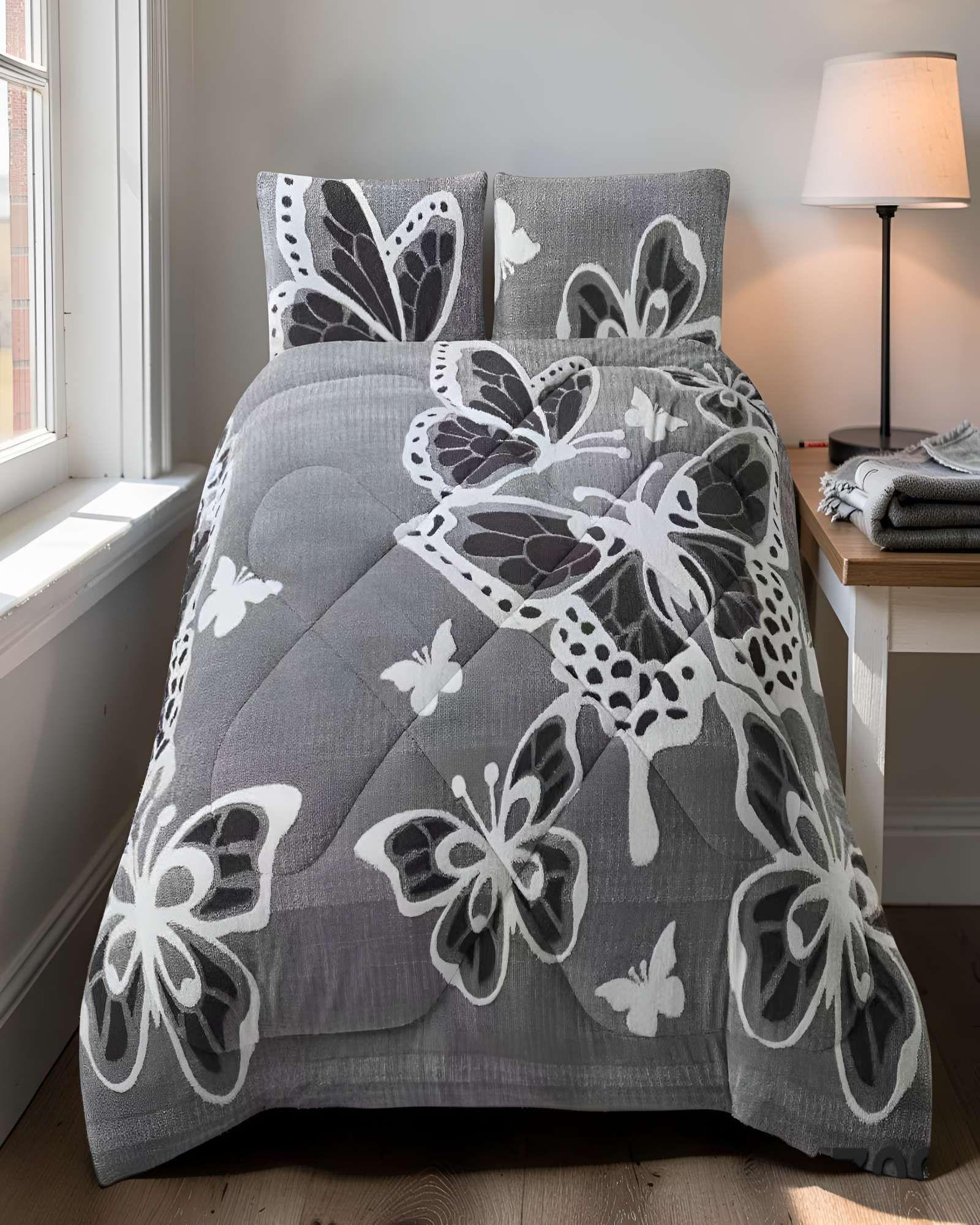 COBERTOR DE JACQUERD CON MARIPOZAS 2 PLAZAS COLOR GRIS-2