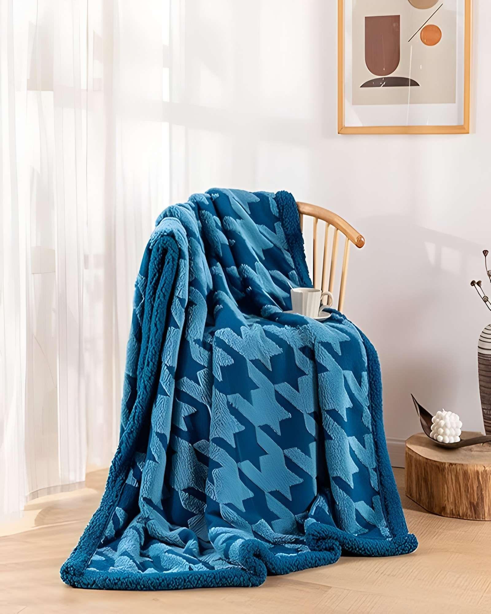 FRAZADA ELEGANTE 2 PLAZAS AZUL CLARO 200X230CM J1-4