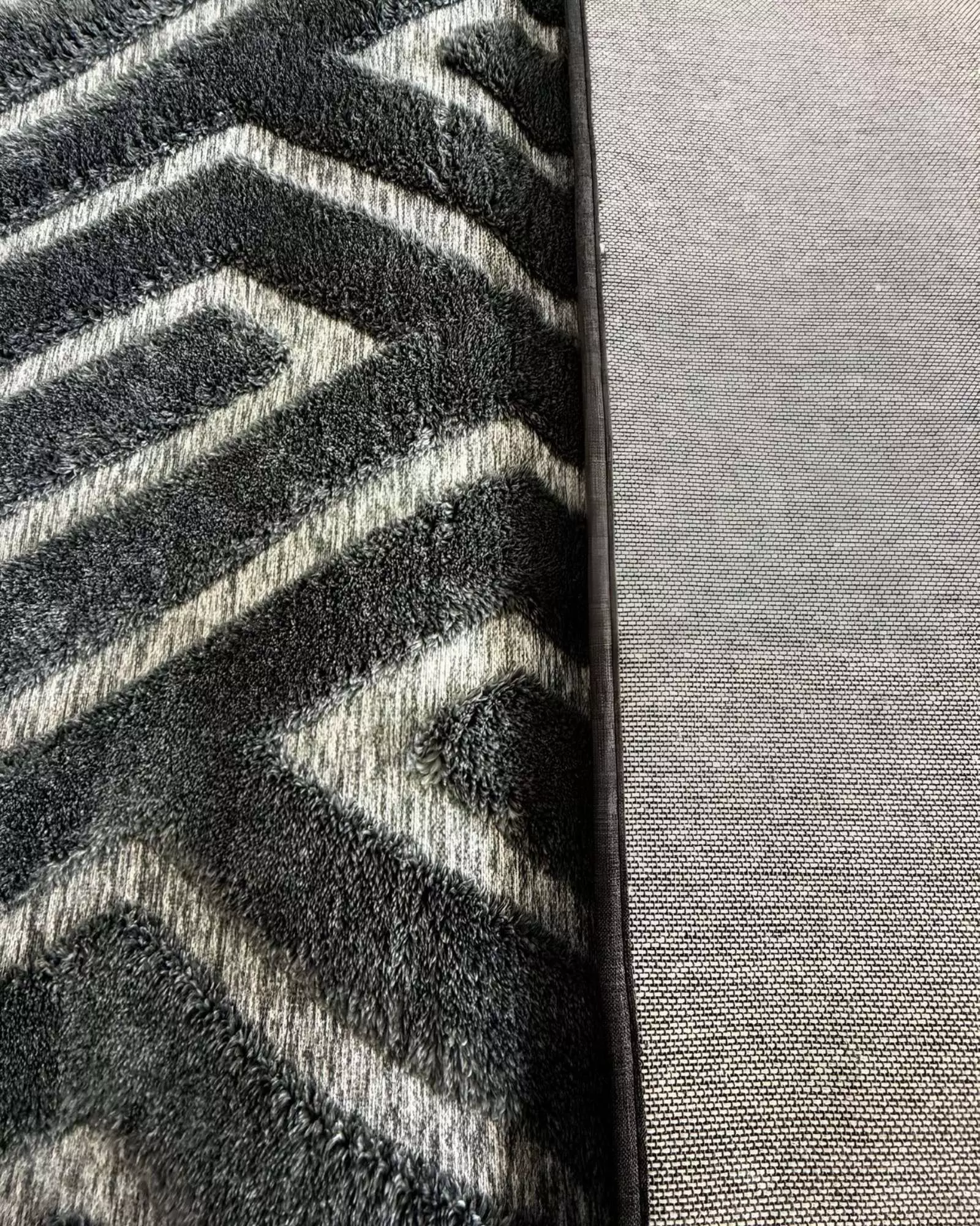 ALFOMBRA LIVING DISEÑO ELEGANTE GRIS OSCURO-2
