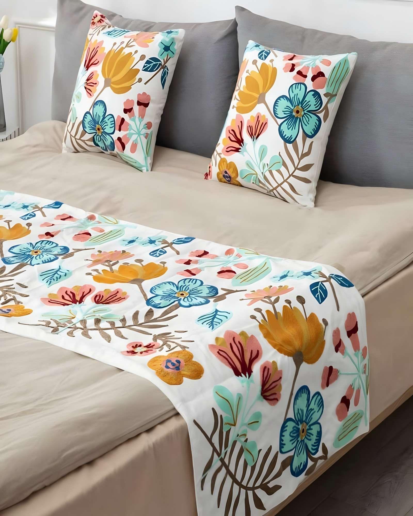 SET DE PIECERA BORDADA CON DOS FUNDAS BLANCO 05-3