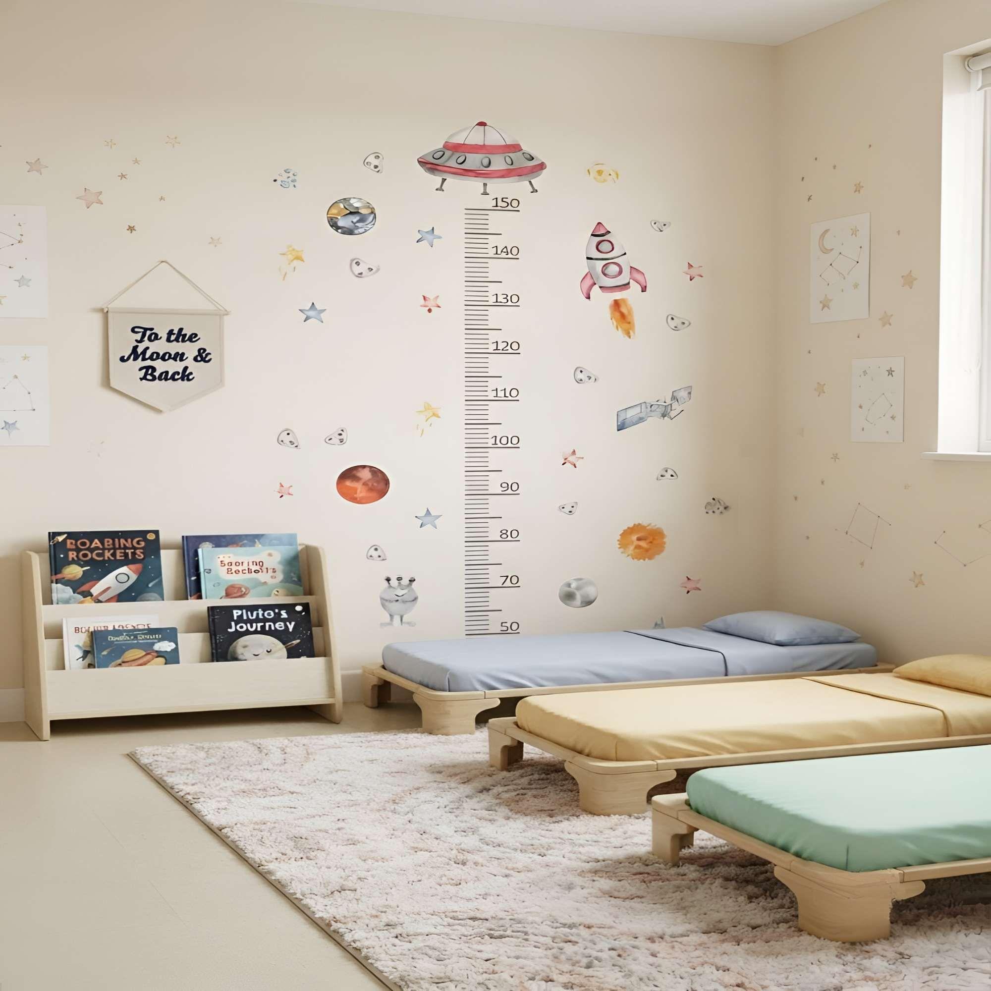 VINILO DECORATIVO CON MEDIDOR DE ESTATURA CON DISEÑO DE GALAXIA-2
