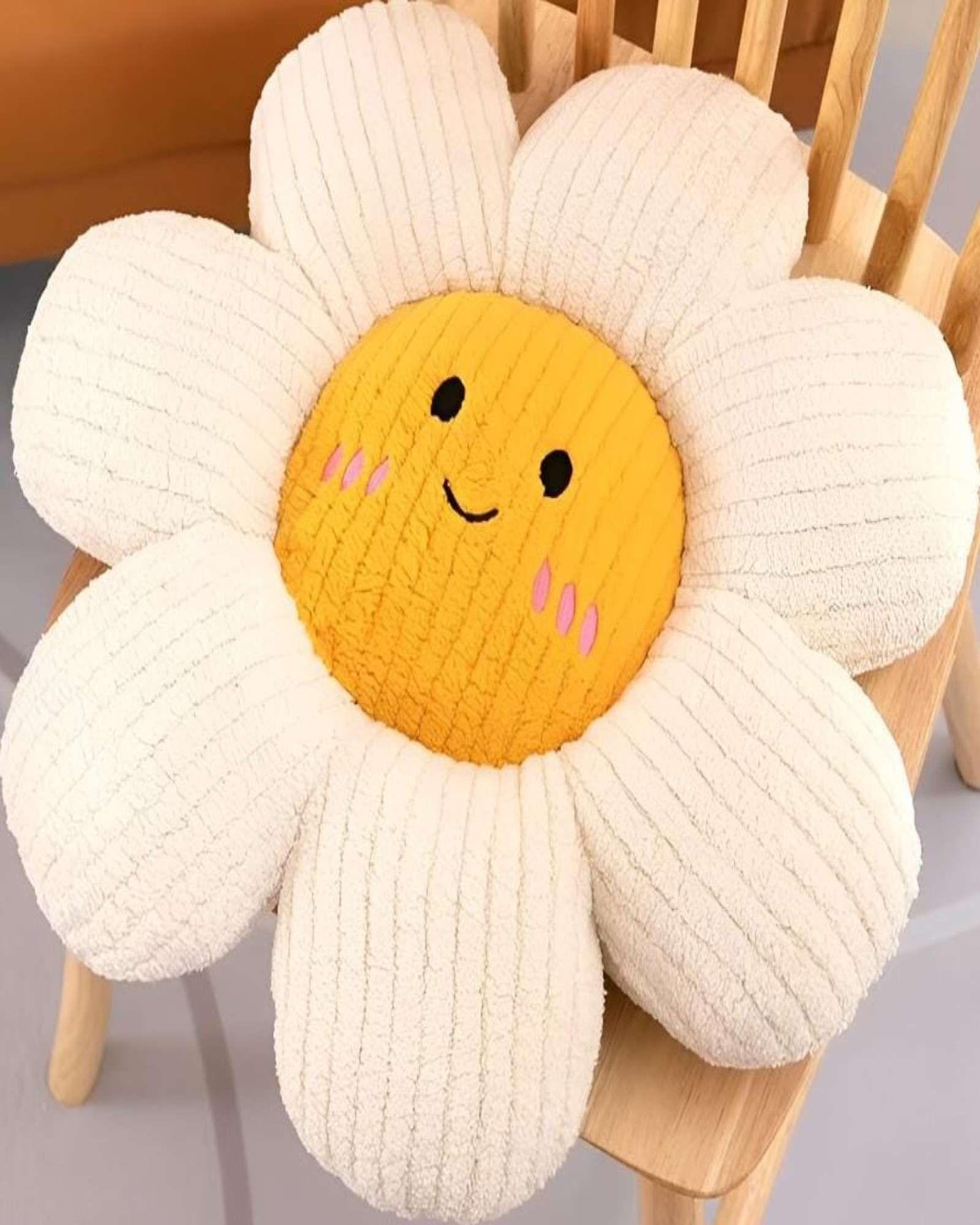 COJIN DECORATIVO DISEÑO FLOR KAWAII 45CM BLANCO-2