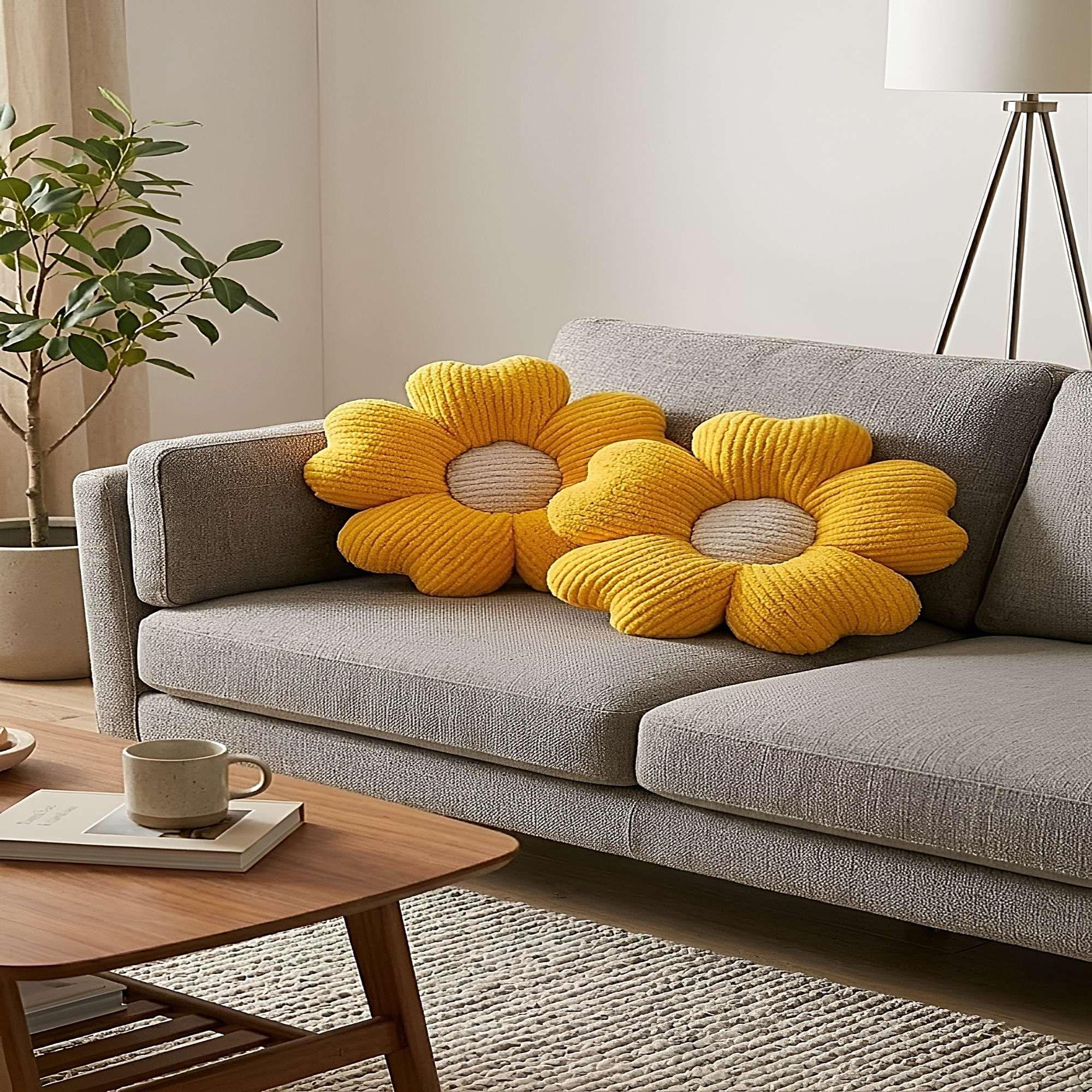 SET DE 2 COJINES EN FORMA DE FLOR AMARILLO-0