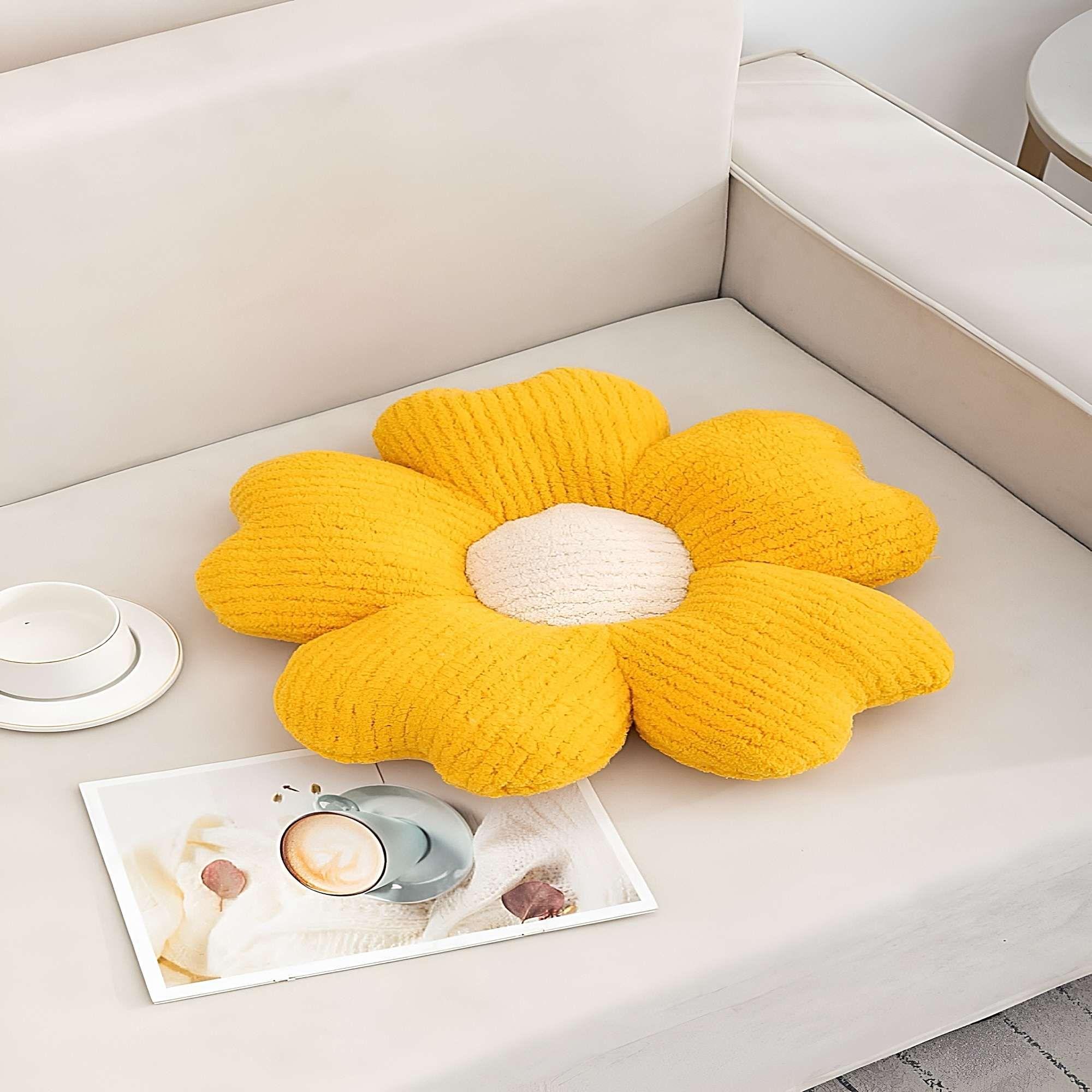SET DE 2 COJINES EN FORMA DE FLOR AMARILLO-3