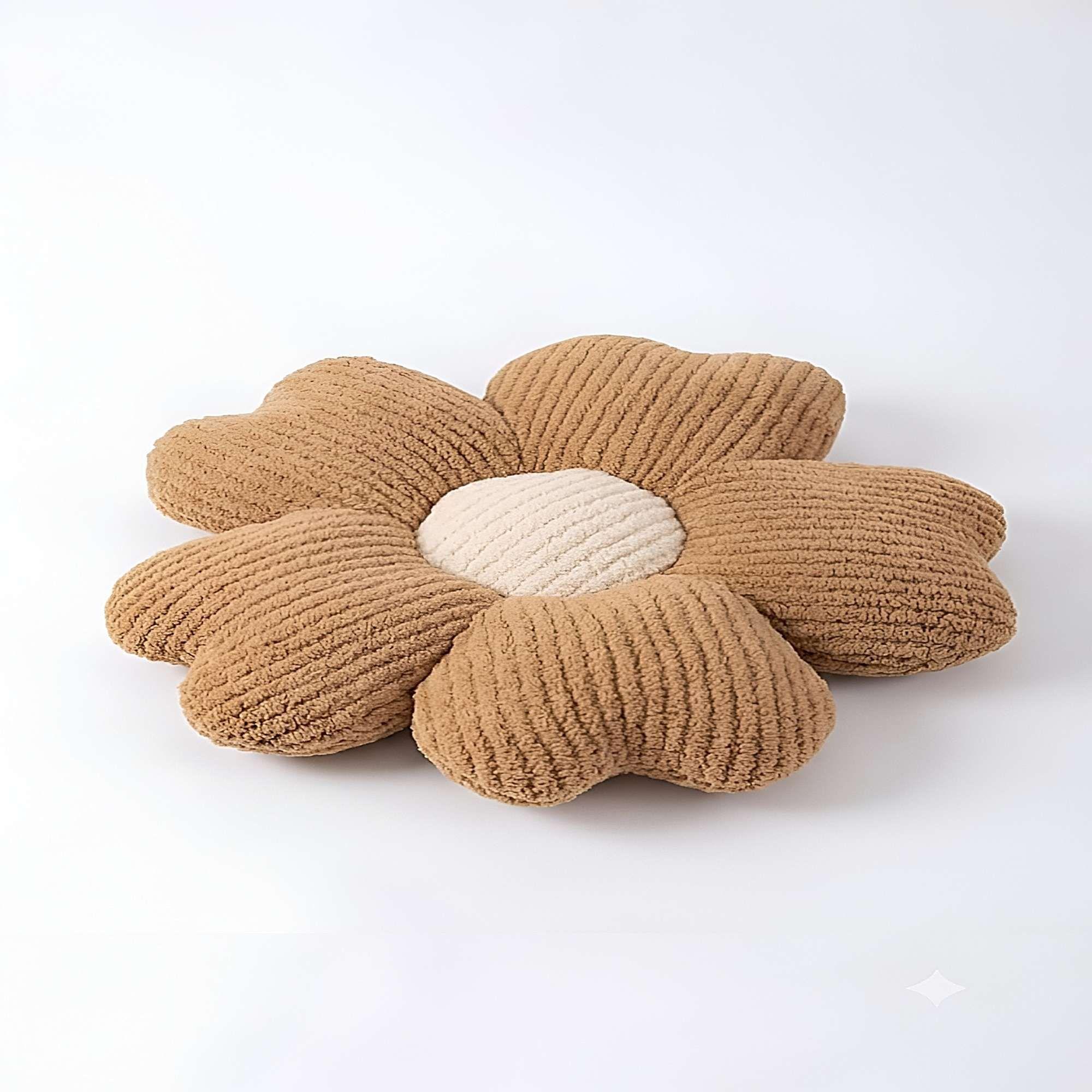 SET DE 2 COJINES EN FORMA DE FLOR CAFÉ-1