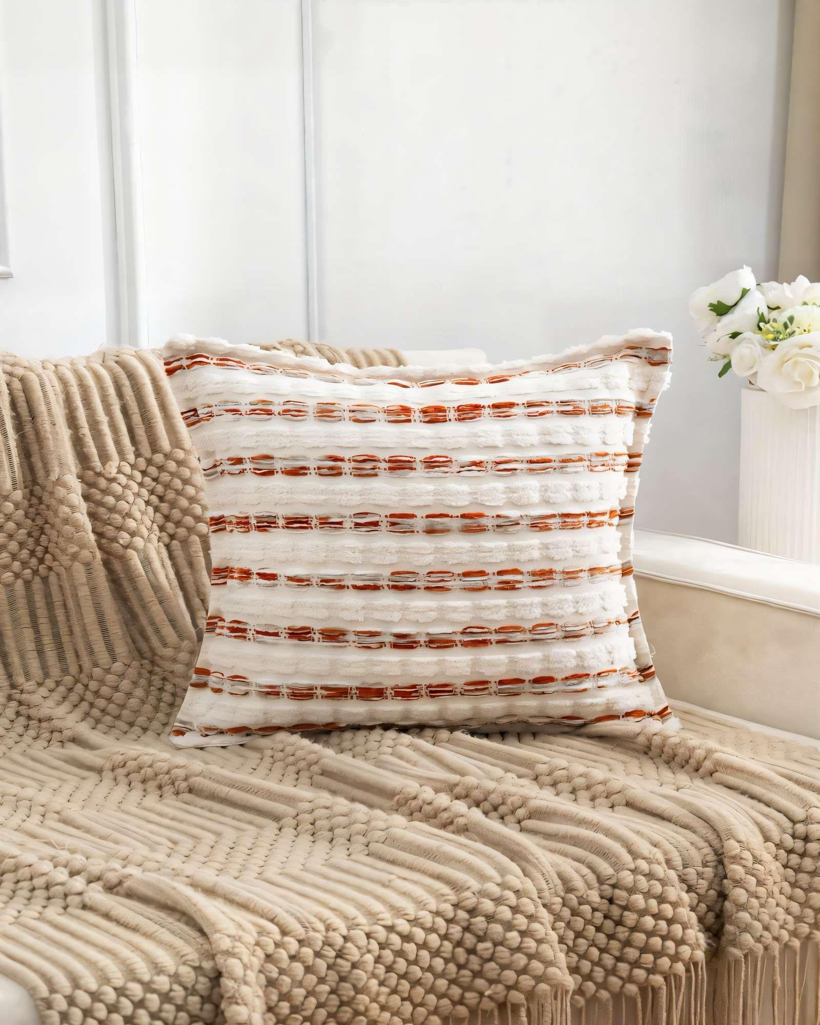 SET DE 2 FUNDAS DE COJIN 45CMX45CM  A RAYAS BEIGE CON BURDEO-2