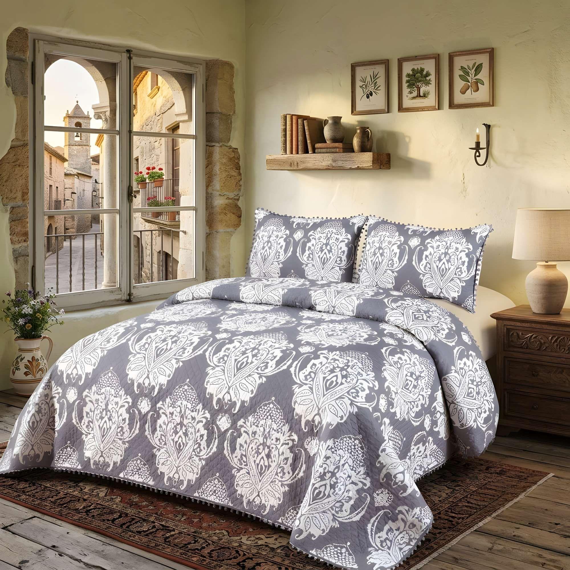 CUBRECAMA DE VERANO CON POMPONES Y DISEÑO KING 250cmx270cm A4-0