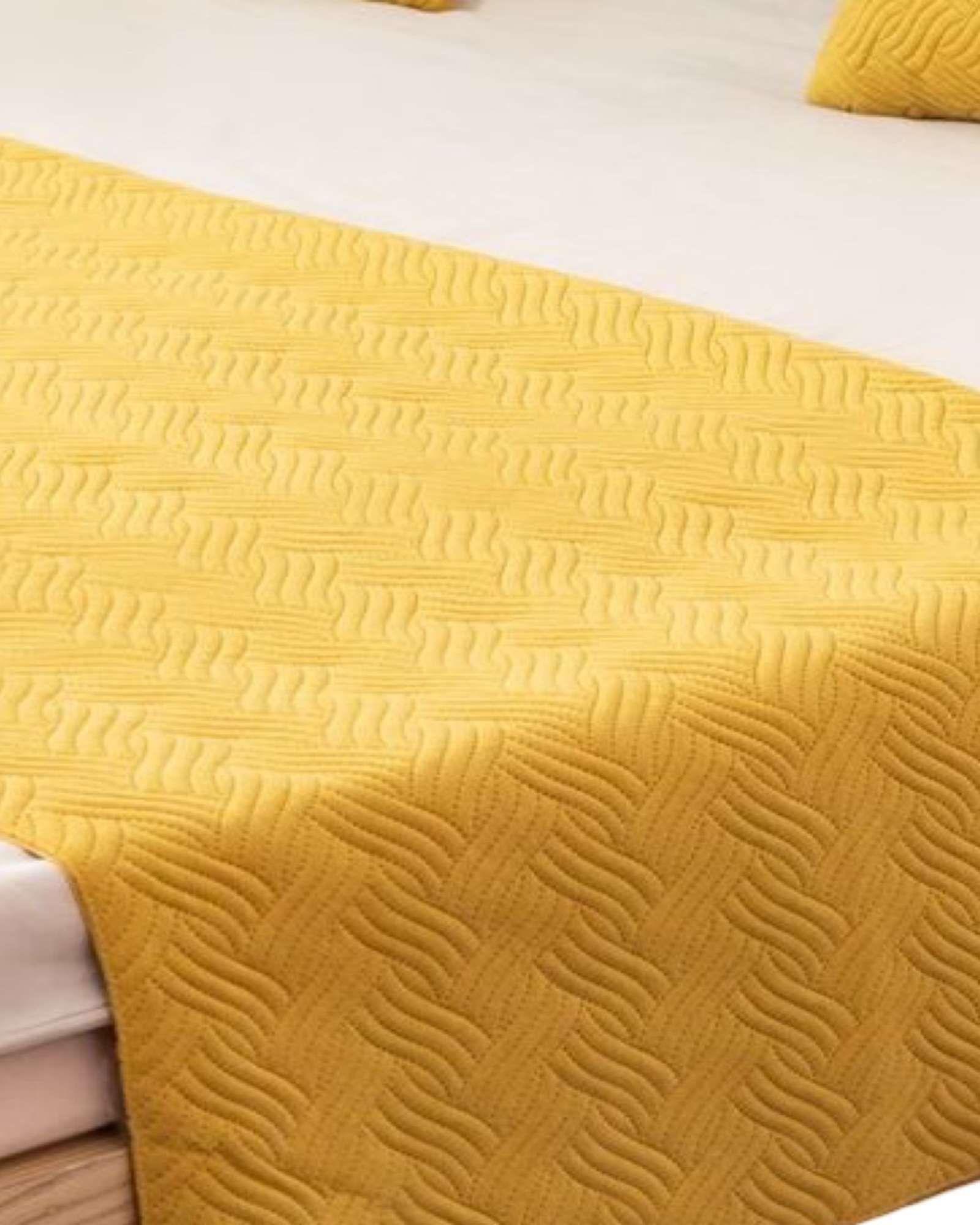 PIECERA CON 2 FUNDAS ELEGANTE AMARILLO-1