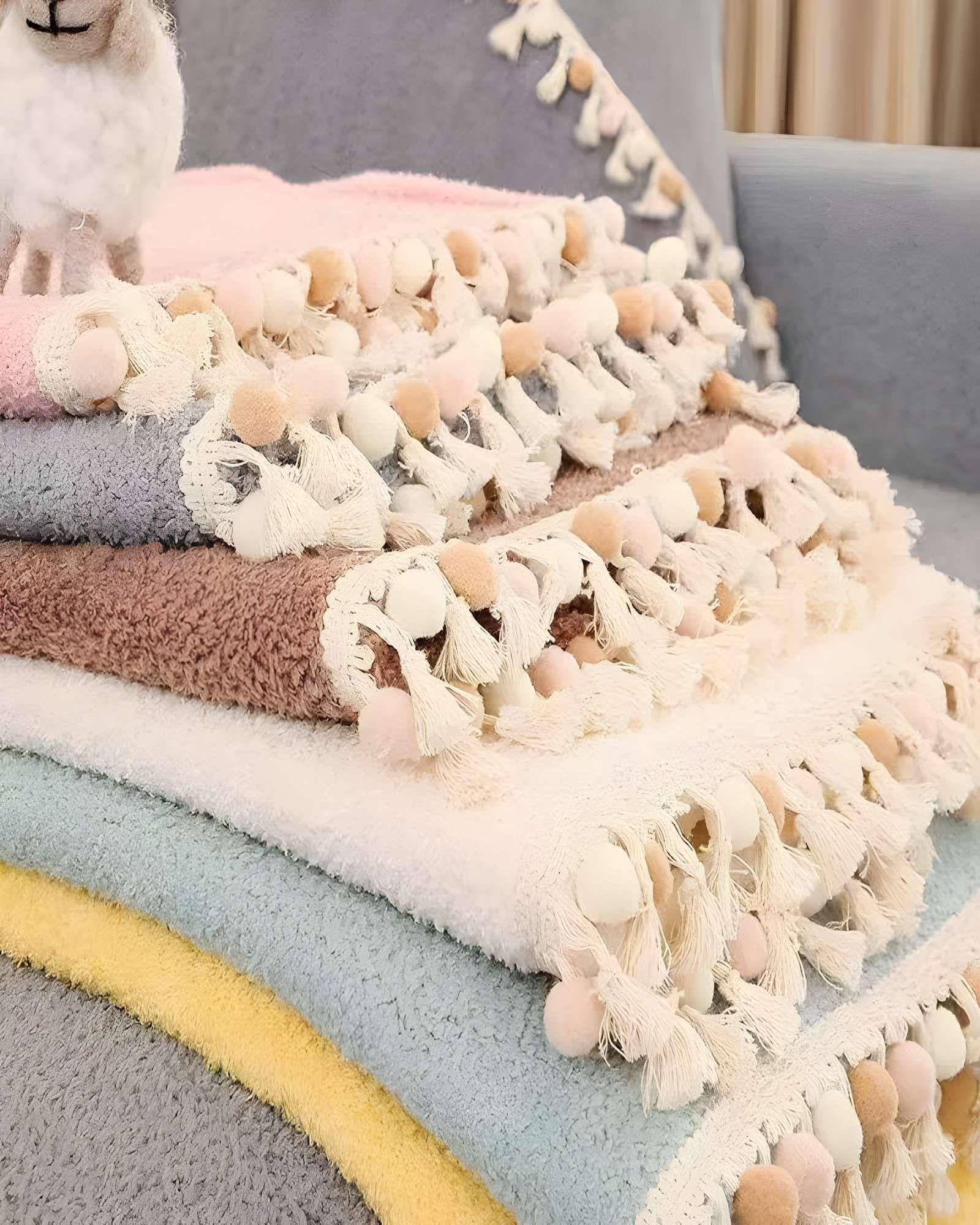 SET DE 5 FUNDAS DE SILLON CON FLECOS COLOR GRIS-3