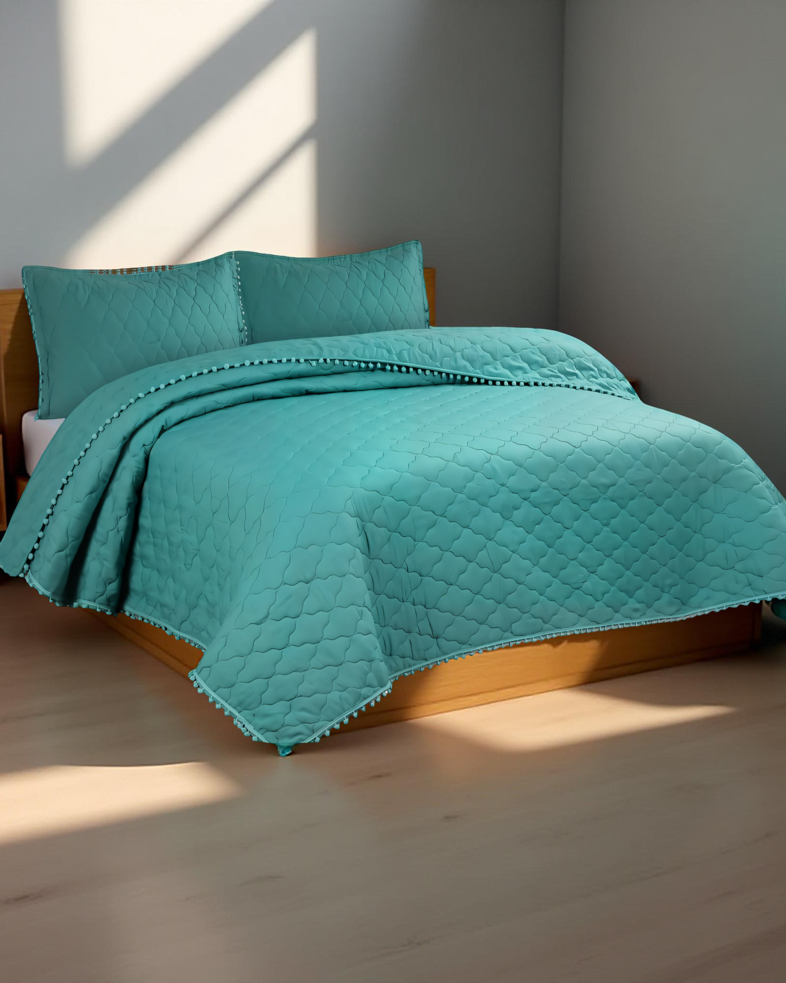 CUBRECAMA KING CON DETALLES DE POMPONES COLOR VERDE-2