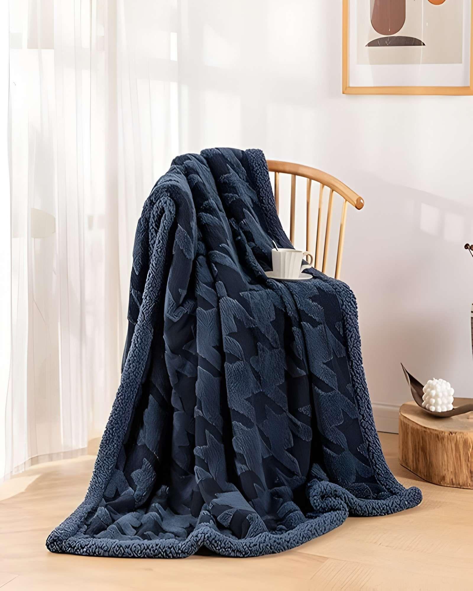 FRAZADA ELEGANTE 2 PLAZAS AZUL OSCURO 200X230CM J2-4