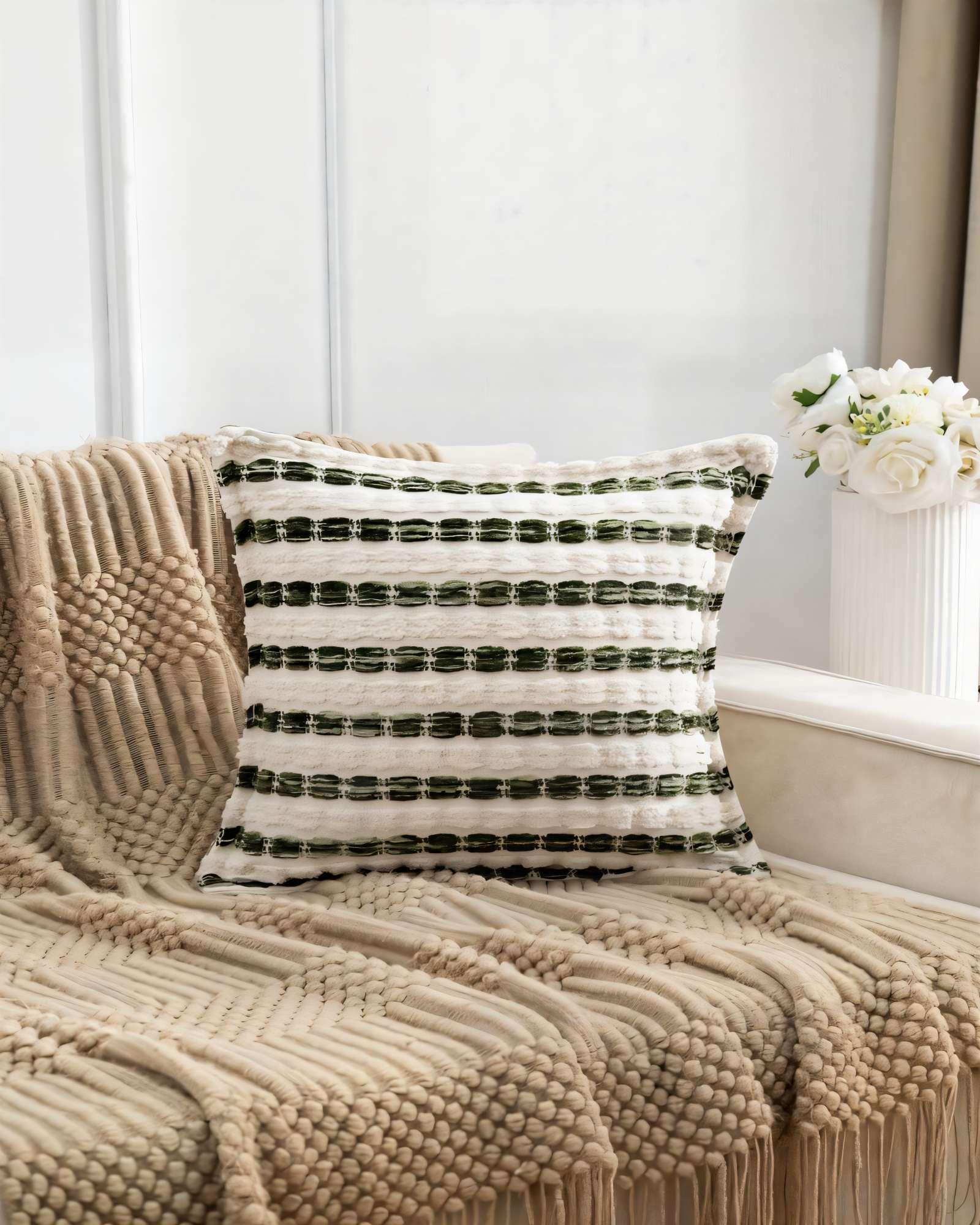 SET DE 2 FUNDAS DE COJIN 45CMX45CM  A RAYAS BEIGE CON VERDE-2