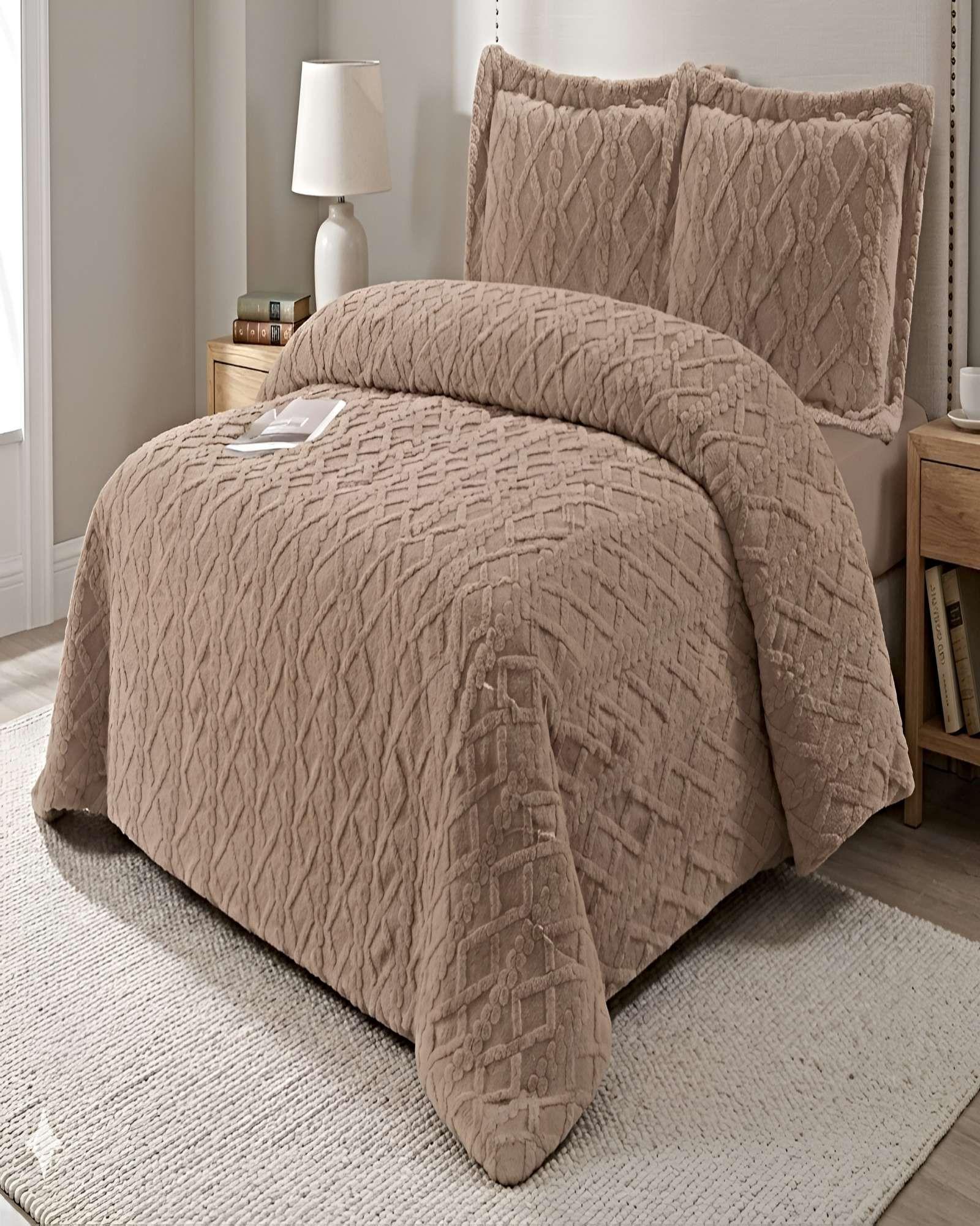 SET COBERTOR DE INVIERNO CON TEXTURA KING 250X270CM CAFÉ O-3