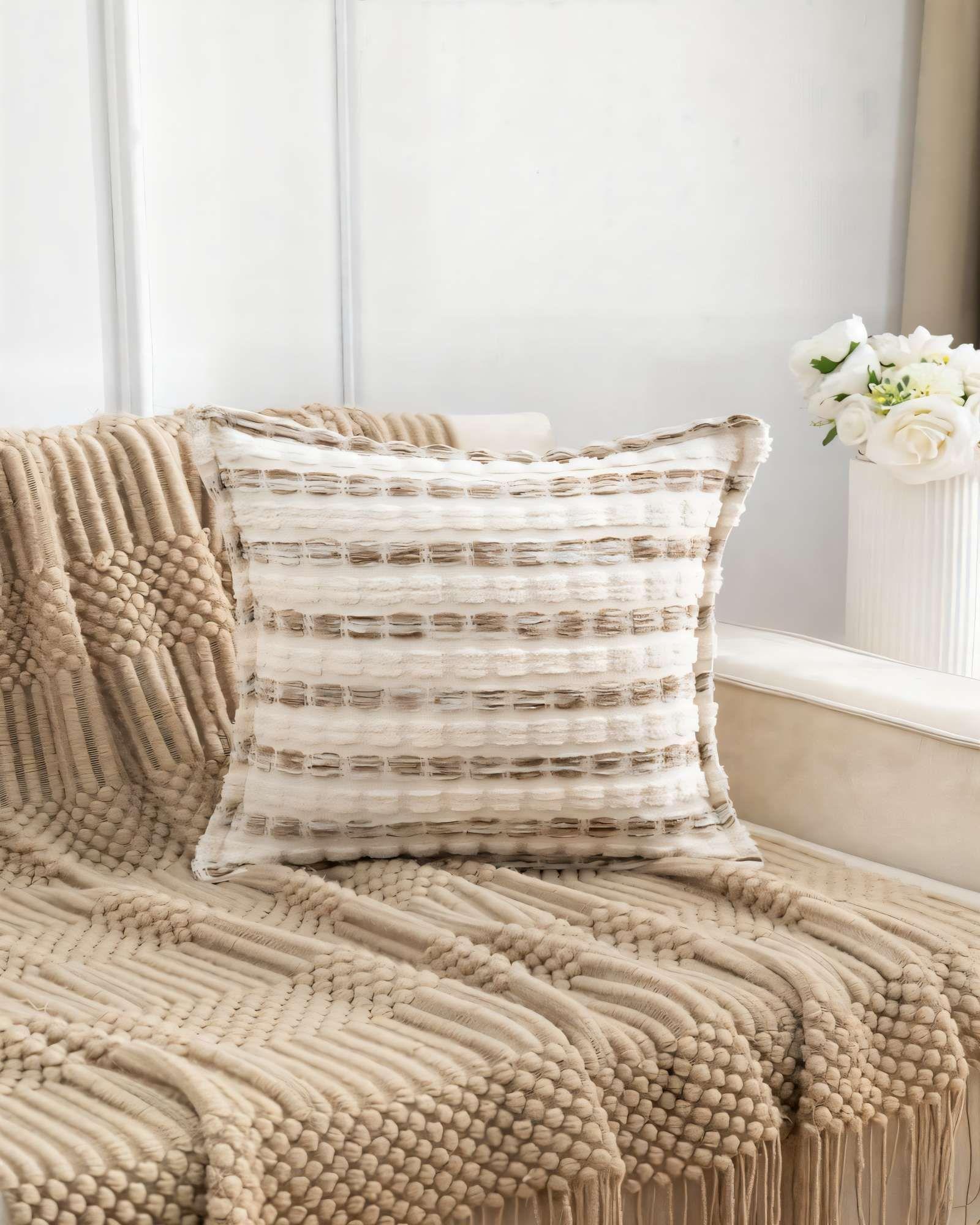 SET DE 2 FUNDAS DE COJIN 45CMX45CM  A RAYAS BEIGE CON CAFÉ-2