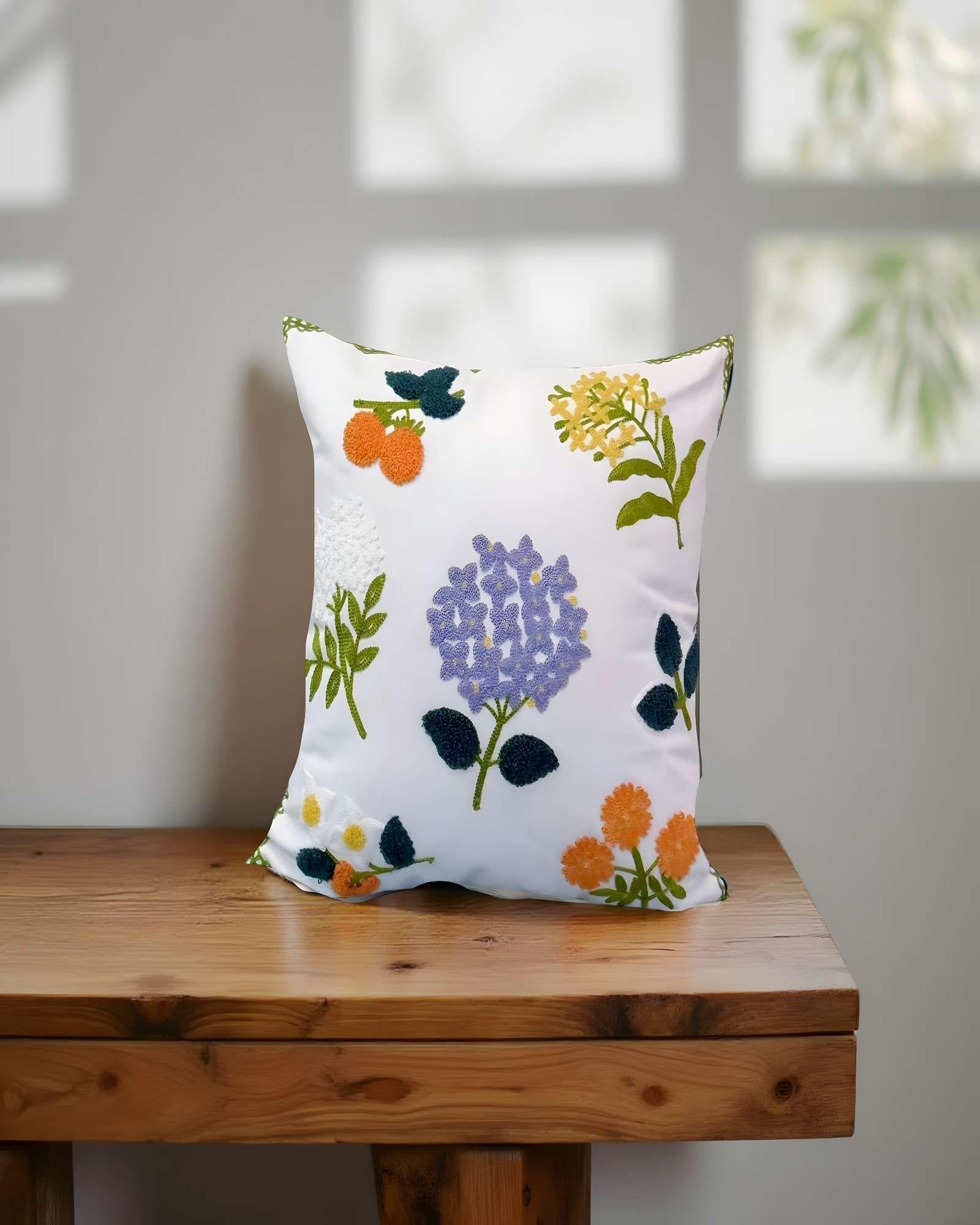 SET DE 4 FUNDAS DE COJIN BORDADAS 45X45CM BLANCO 10-2