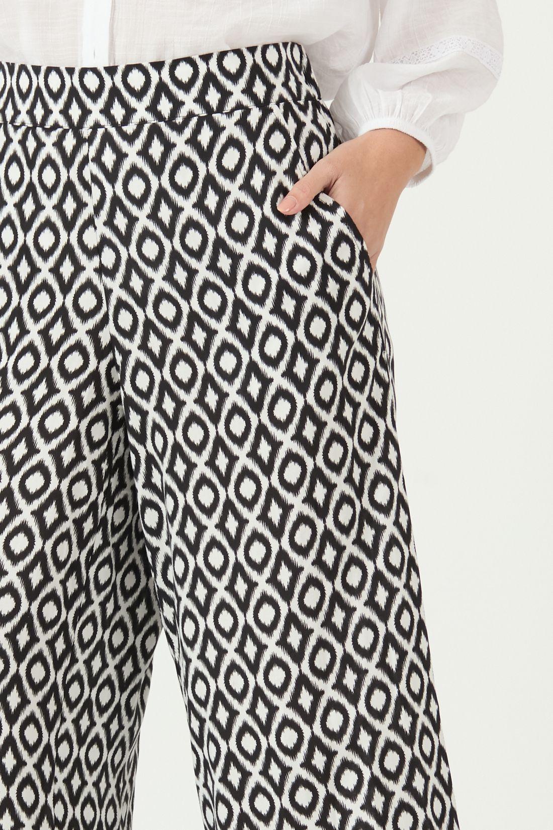 Pantalon Palazzo Estampado Negro Cod 2012405-3