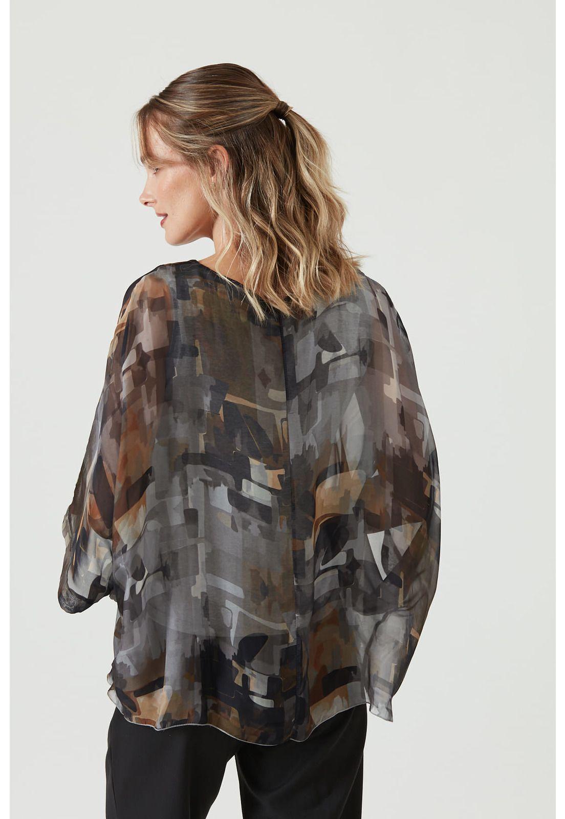 Blusa con seda gris estampada-3
