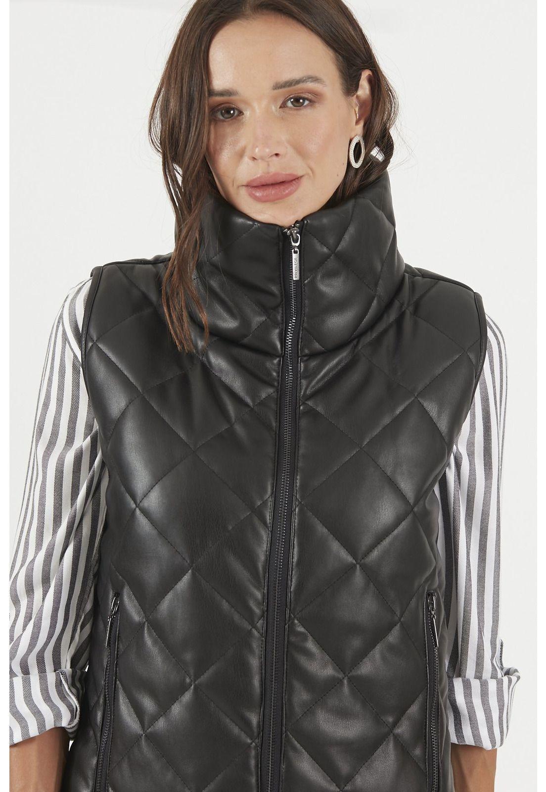Parka de ecocuero negra-3