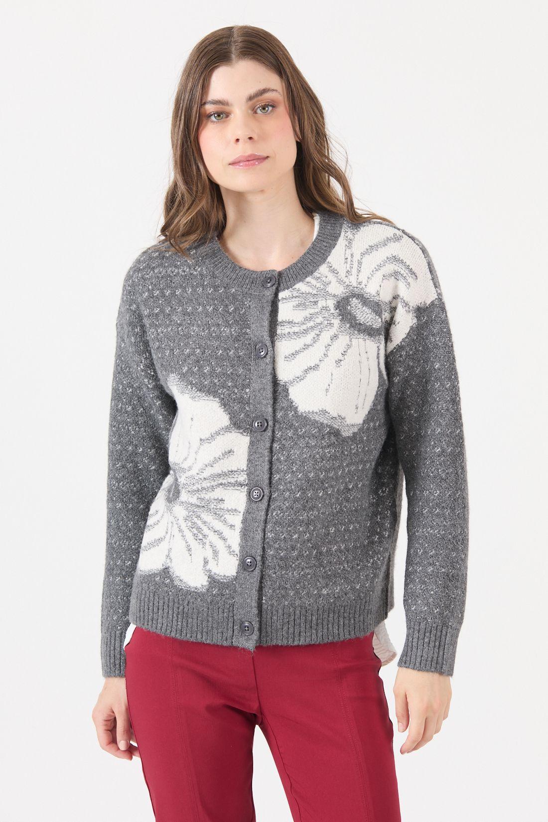 Cardigan Con Flores Gris Cod 5414366-2
