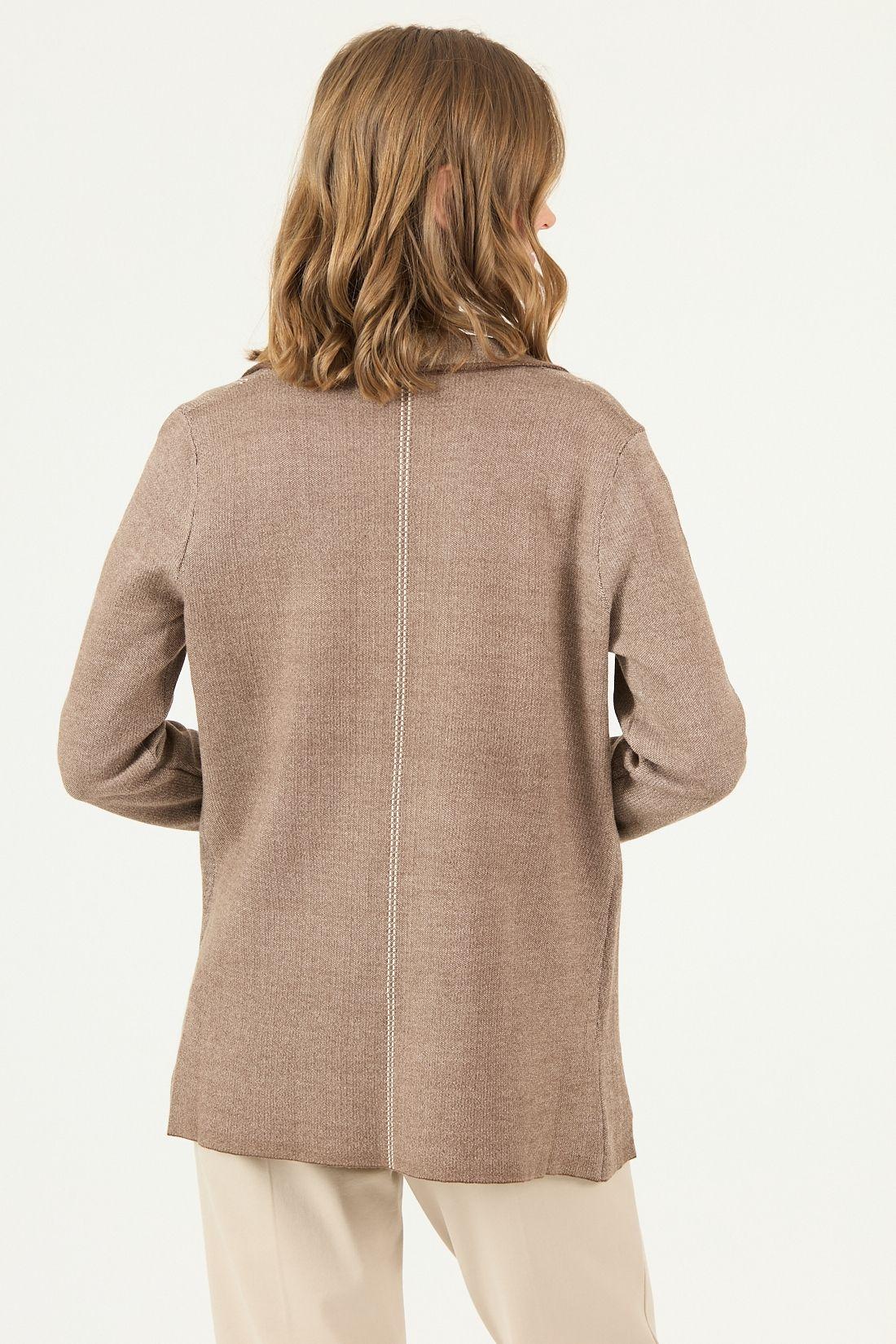 Chaqueta con lana cafe 2122-4