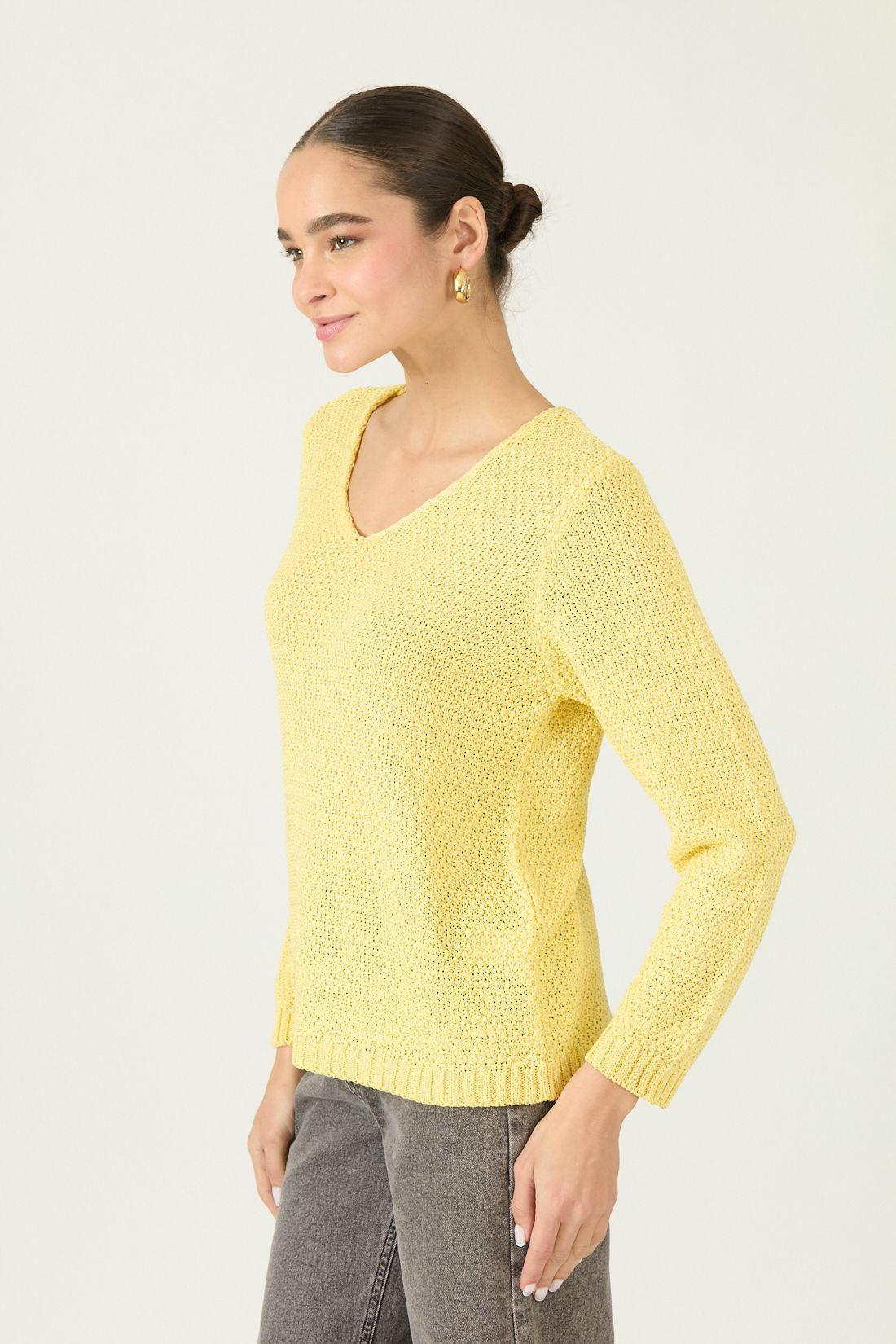 Sweater Amarillo Cod 5406265-3