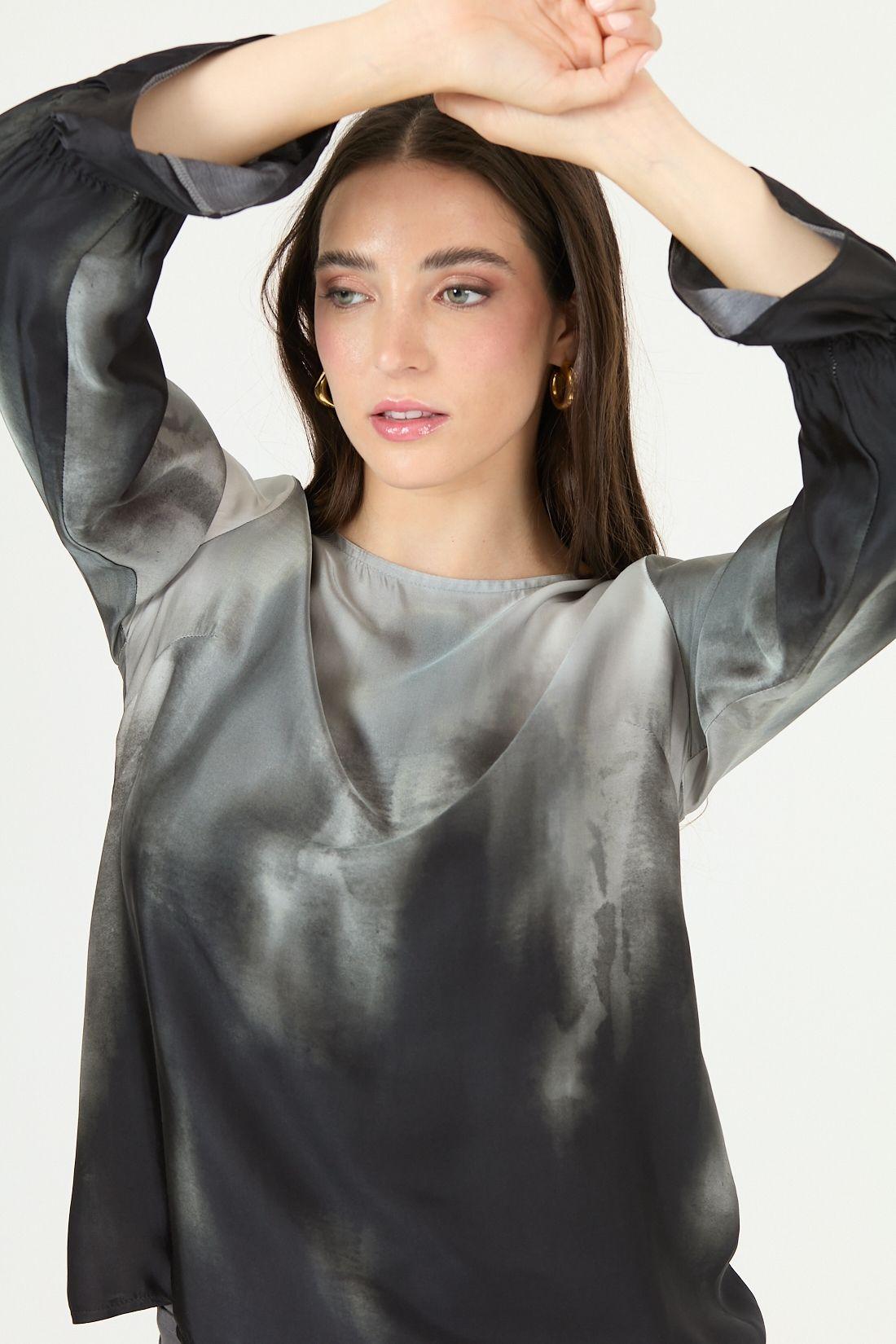 Blusa gris estampada 2381-0