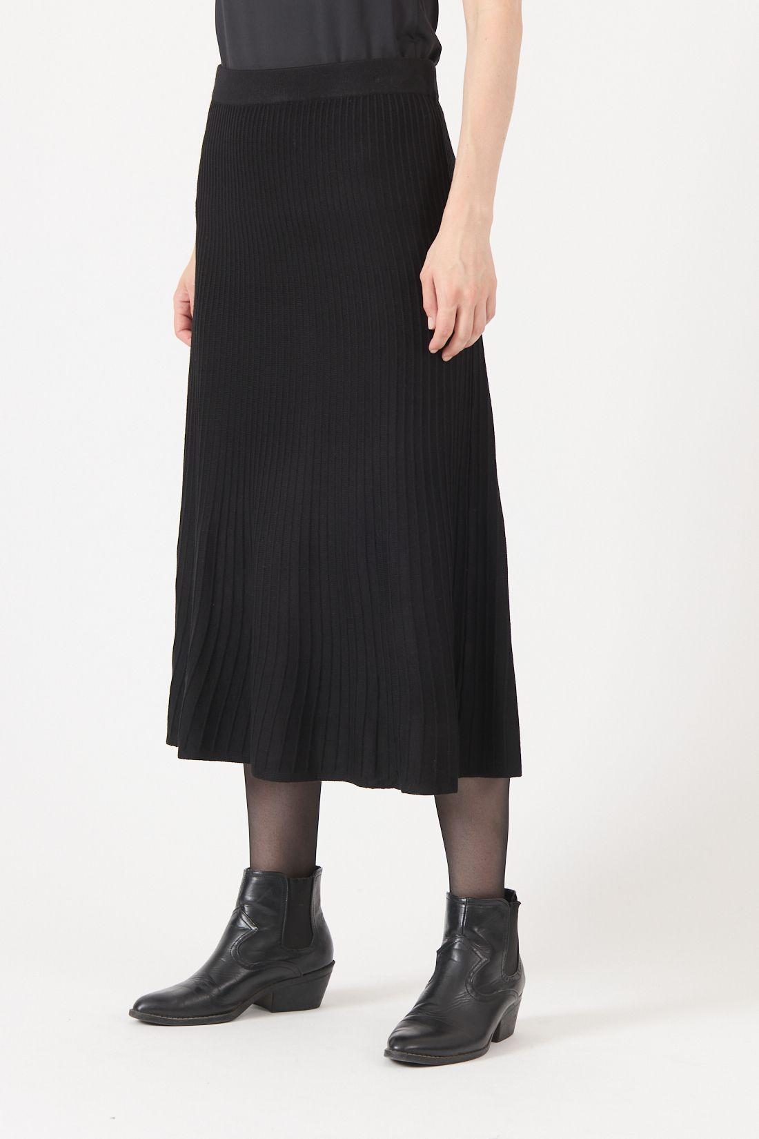 Falda Con Textura Negra Cod 5048876-2