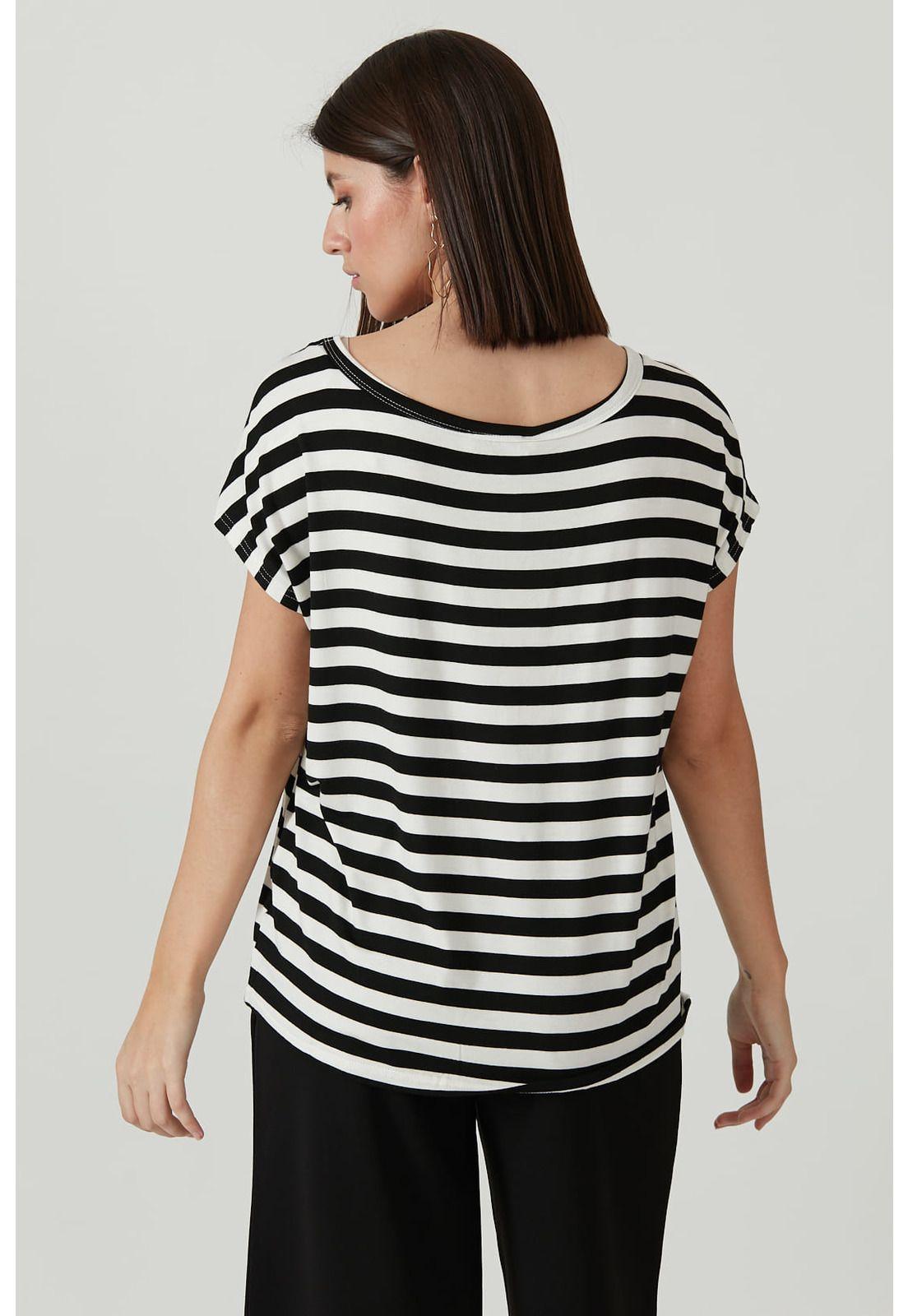Polera negra diseno rayas-1