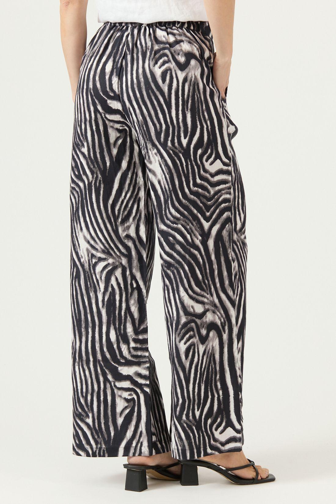 Pantalon De Lino Straight Animal Print Negro Cod 2013285-3