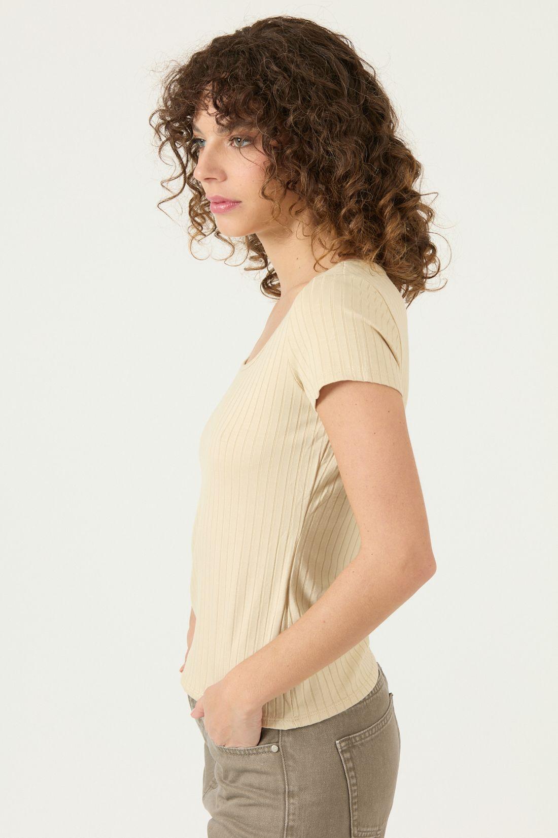 Polera Beige Cod 2756705-3