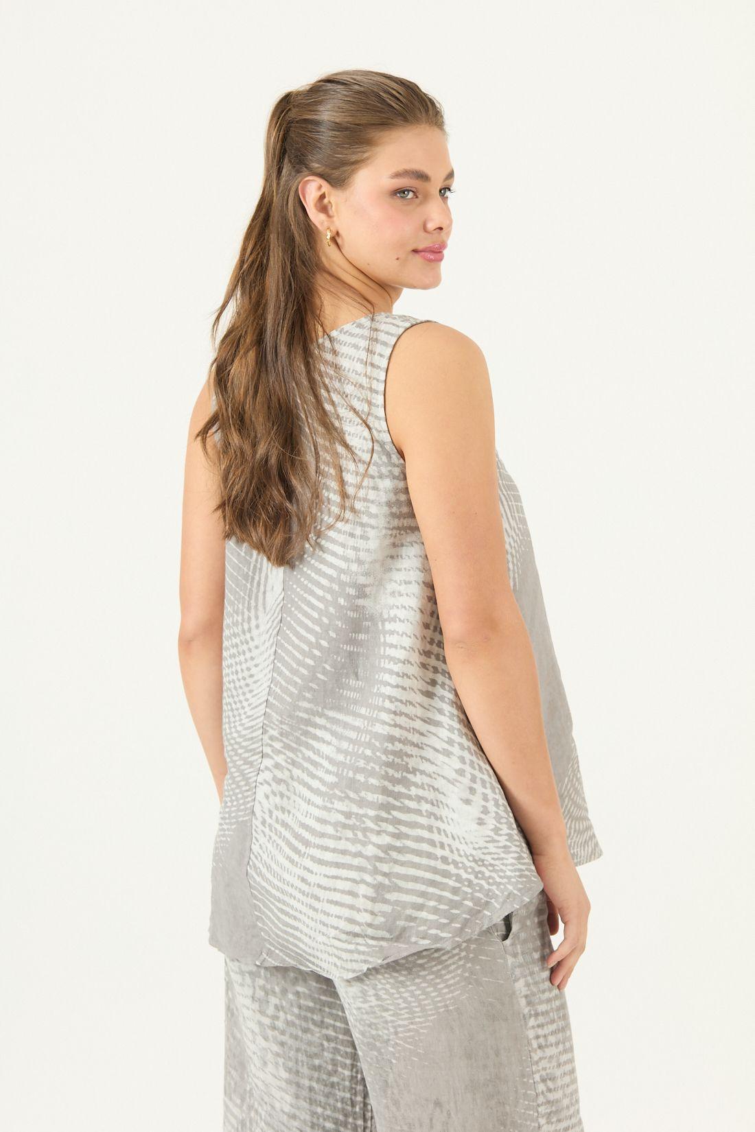 Blusa De Lino Estampada Gris Cod 4518075-3