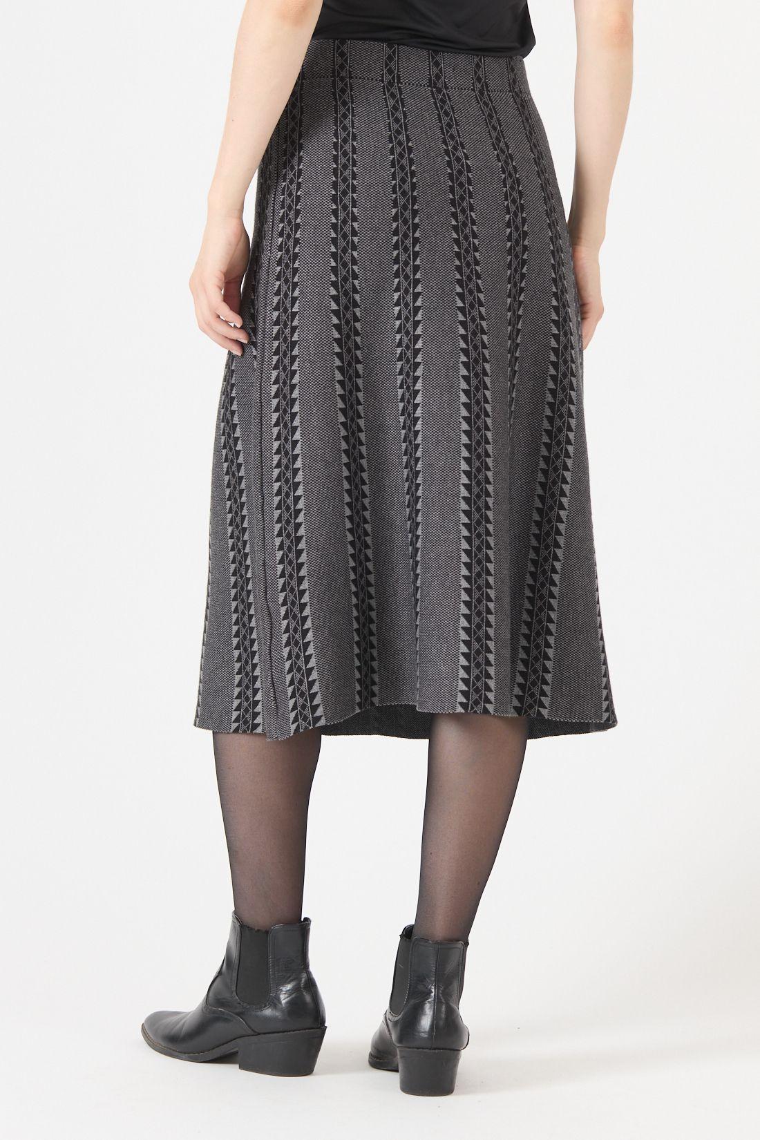 Falda Jacquard Gris Cod 5048886-3