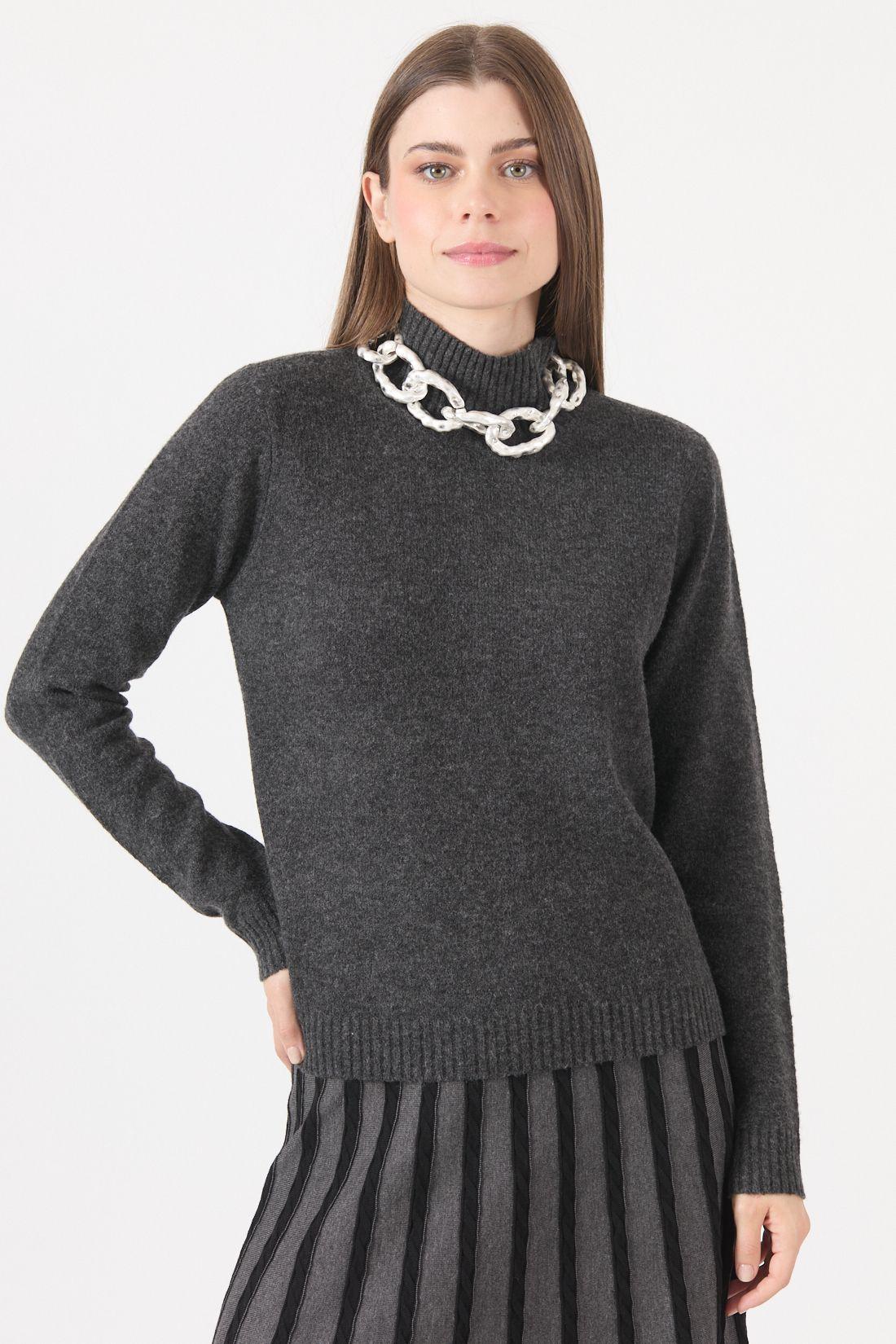 Sweater Con Lana Gris Oscuro Cod 5414796-2