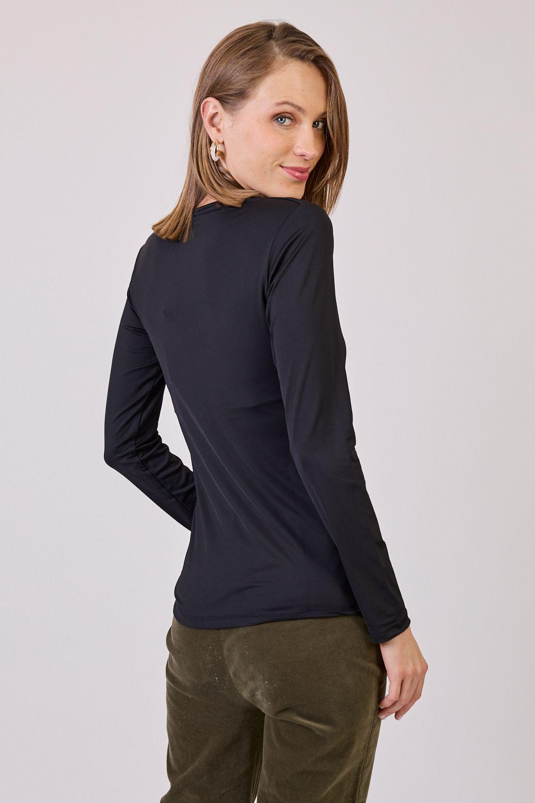 Polera Poliamida Negra Cod 2800016-4