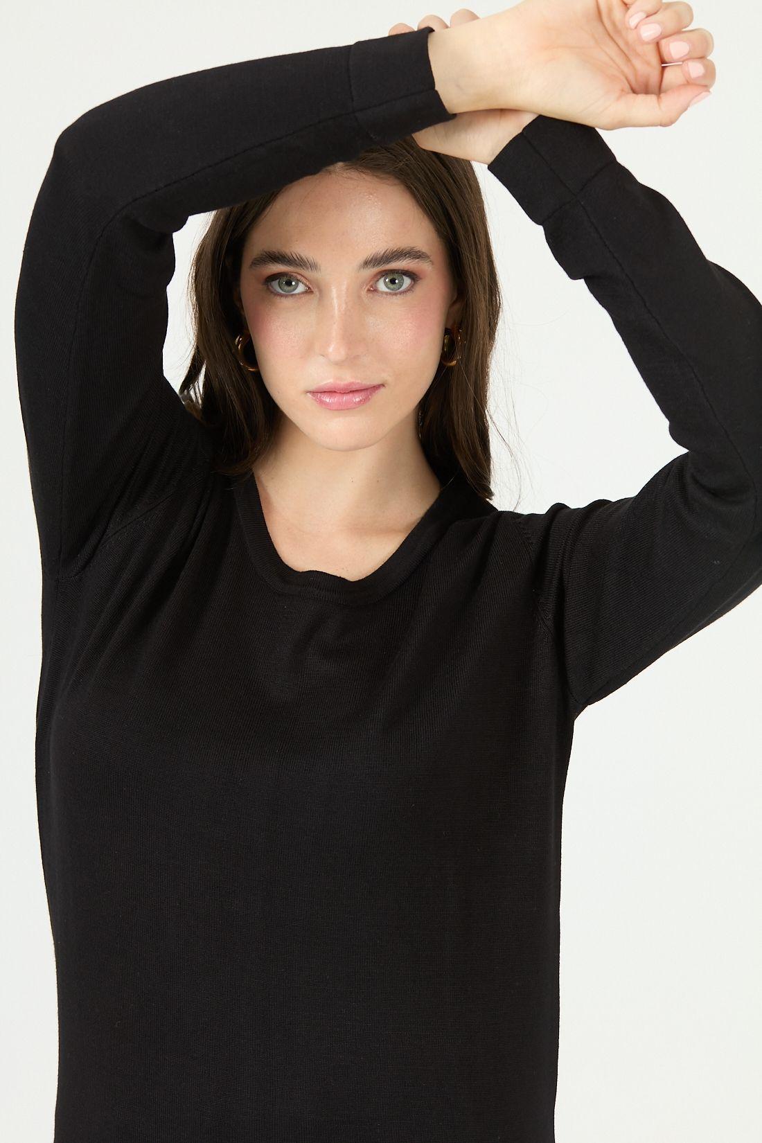 Sweater Negro Cod 7900235-0