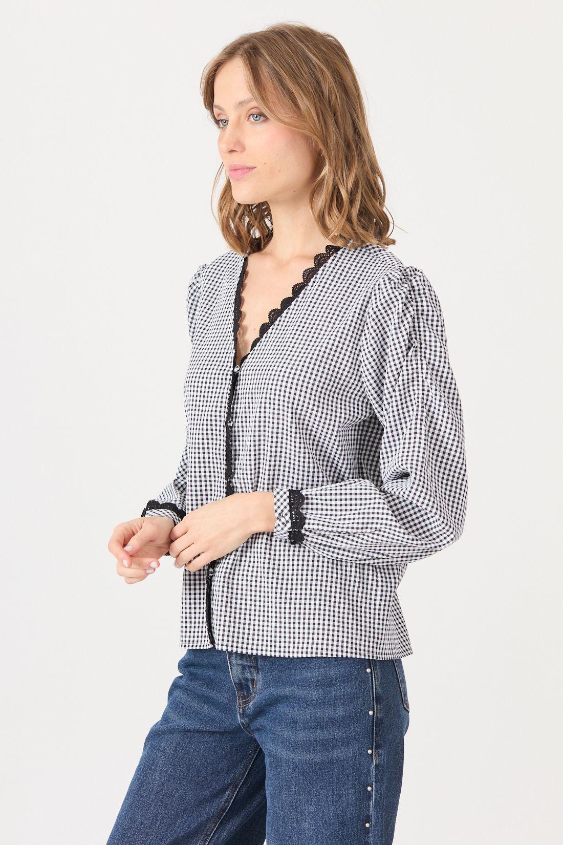 Blusa Cuadrille Negra Cod 4520726-3
