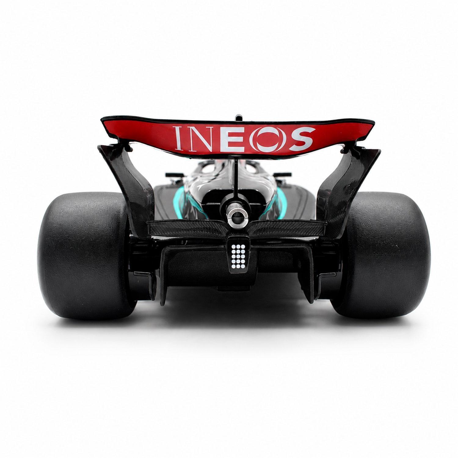 Auto a control remoto Mercedes W15 E Formula 1 Escala 1:12-3