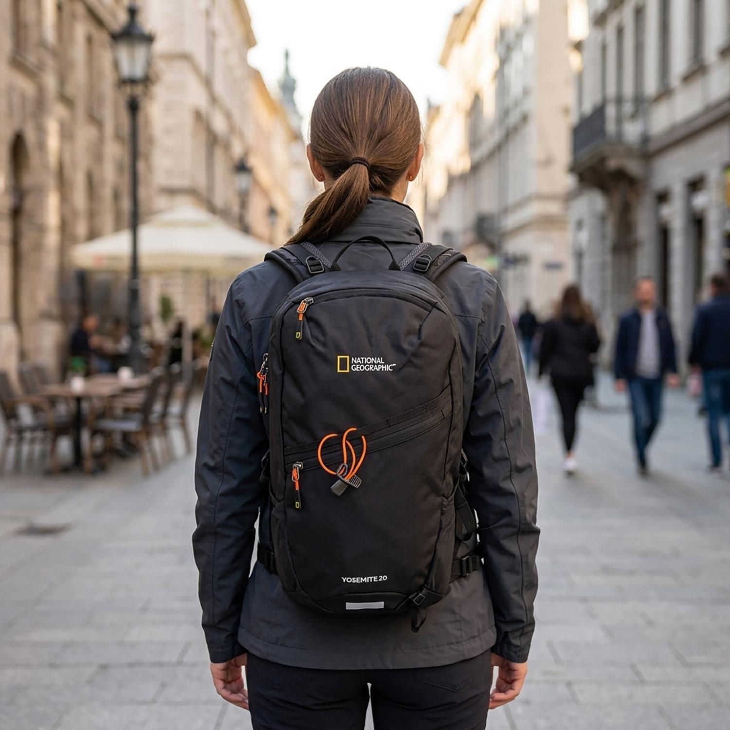 Mochila Yosemite Negro 20 Litros National Geographic-3