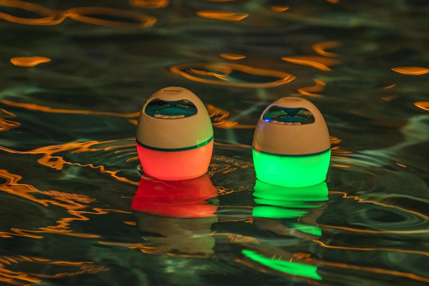 Parlante Altavoz Flotante Bluetooth con luces para piscinas-8