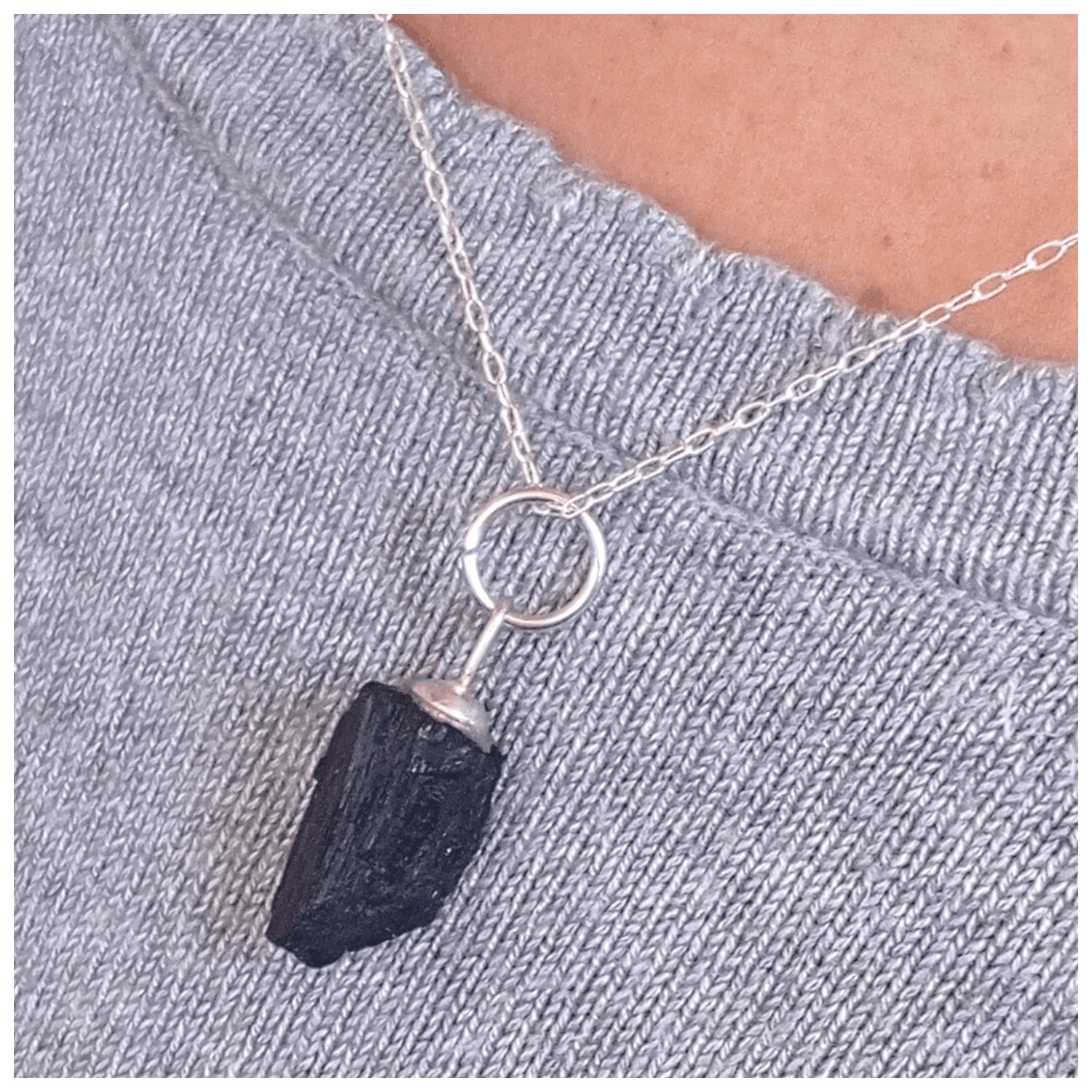 Collar Turmalina Negra con Cadena de Plata Piedra en Bruto-3