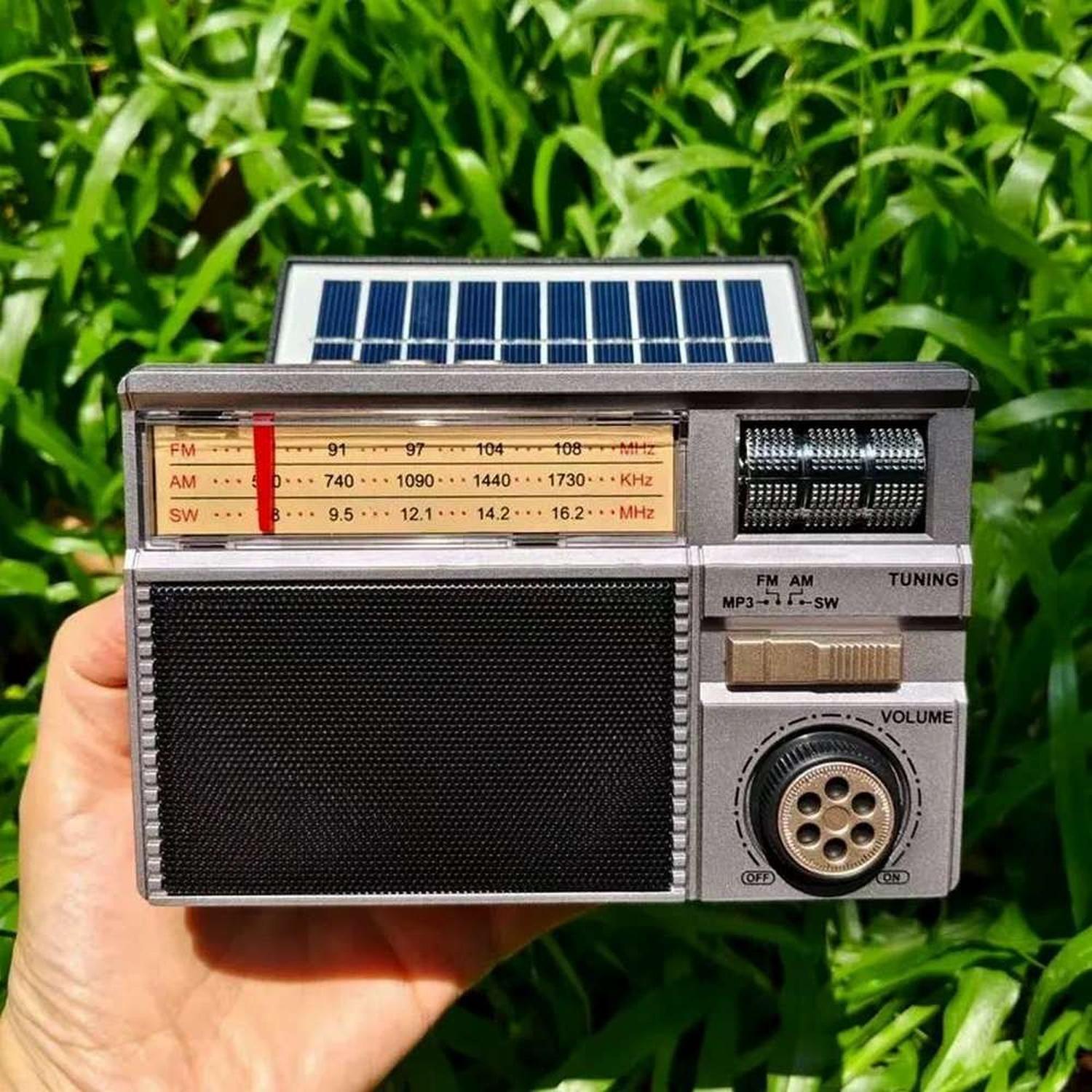 Radio Parlante Portatil Recargable Panel Solar Am Fm Usb-8