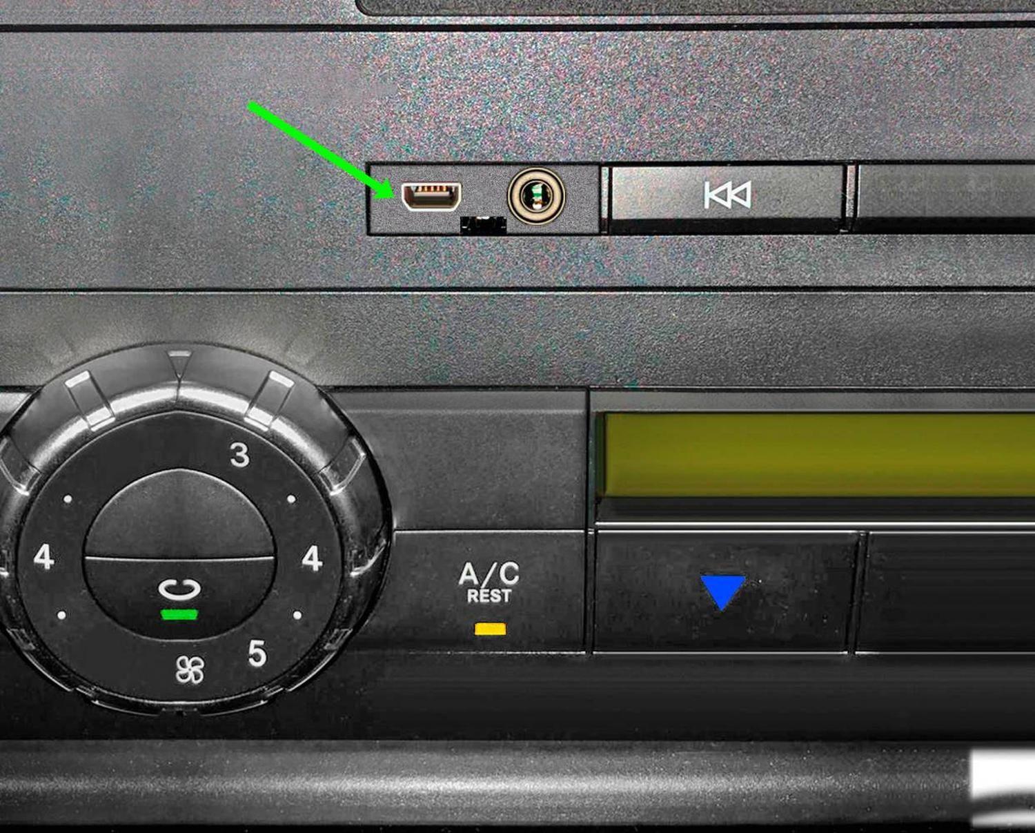Cable Adaptador Otg Mini Usb V3 Para Radio Auto Chery Tiggo Fulwin Hyundai Accent Jac-7