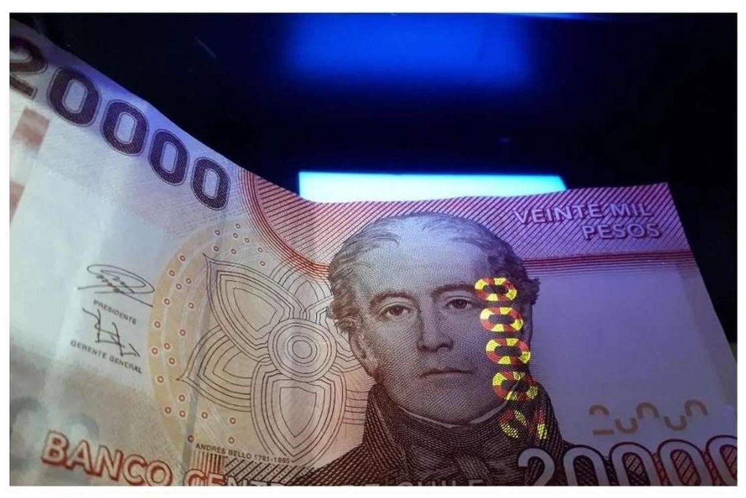 Detector Billetes Con Luz Uv Fluorecente-4