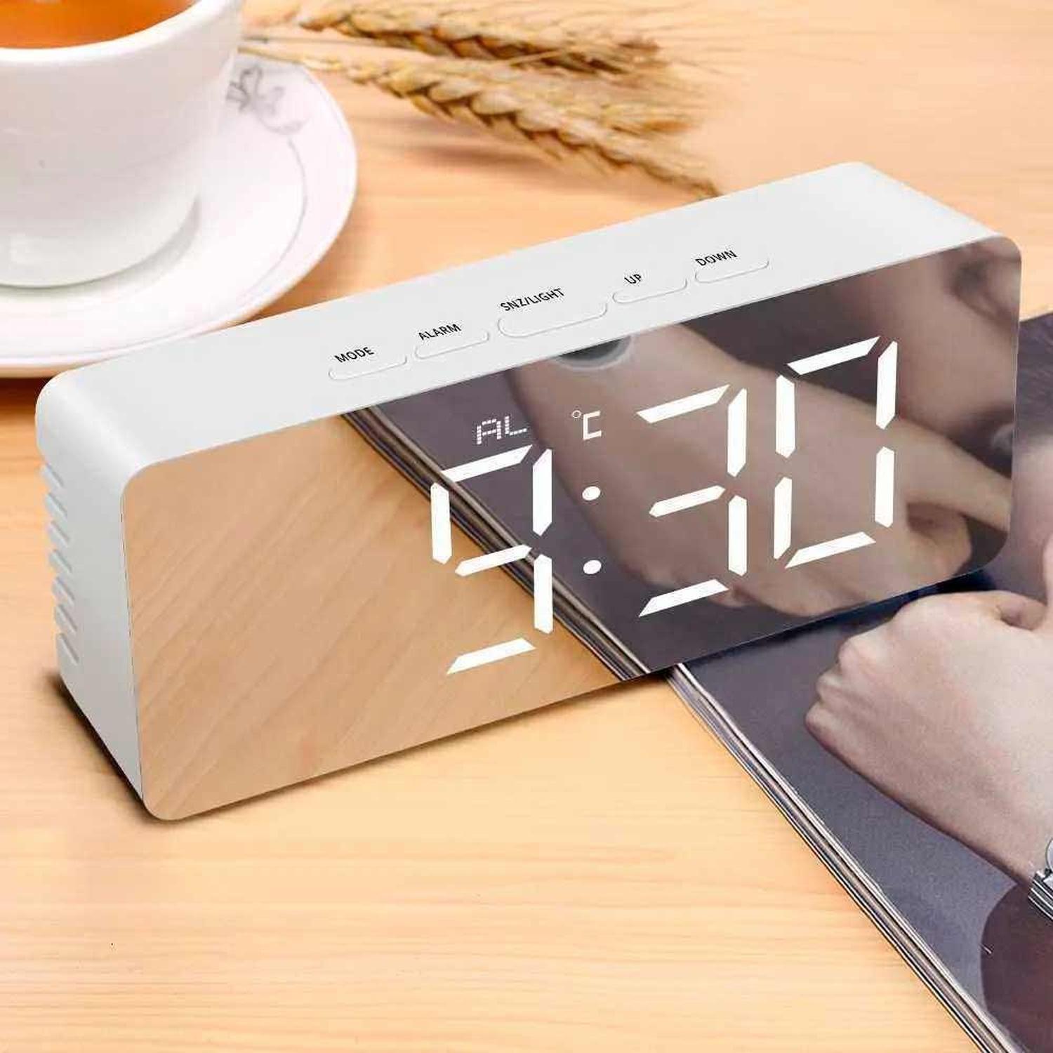Reloj Digital Luz Led Numeros Iluminado Color Puerto Usb-4