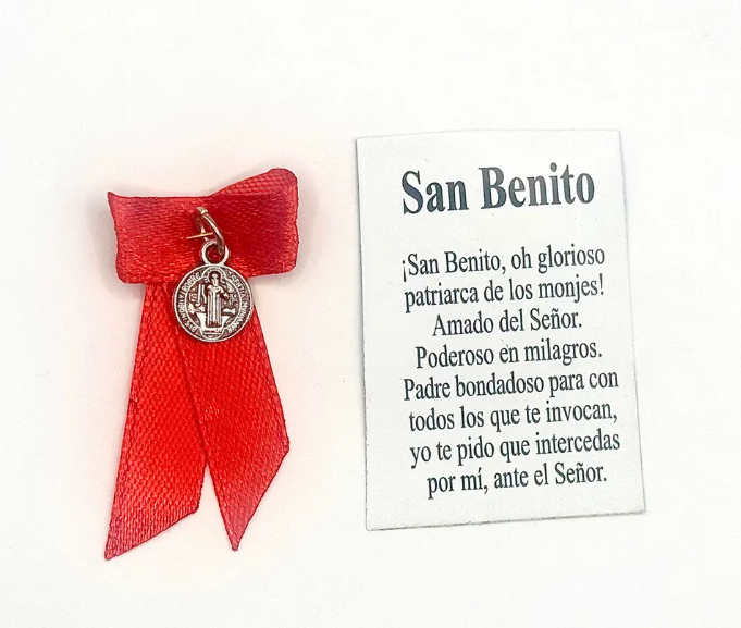 Medalla San Benito Protector Bebe Cinta Roja Prendedor-2