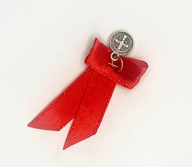 Medalla San Benito Protector Bebe Cinta Roja Prendedor-3