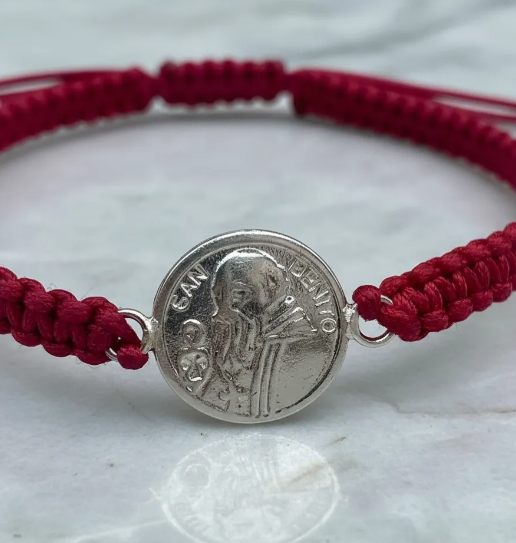 Pulsera Hilo Rojo San Benito Plata 925 Protección Mal Unisex-2
