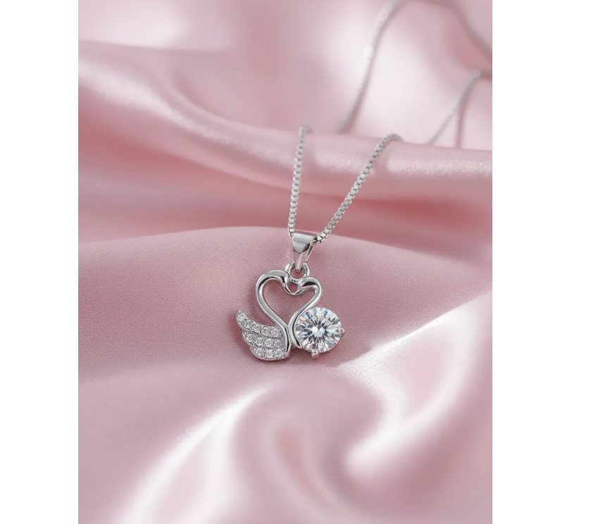 collar pareja cisnes con caja de rosas-3