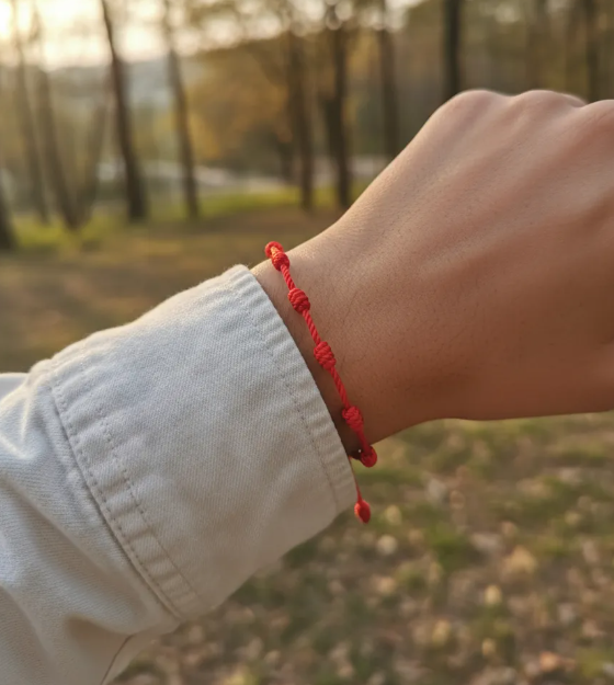 Pulsera Hilo Rojo 7 Nudos De Protección Y Suerte Ajustable-2